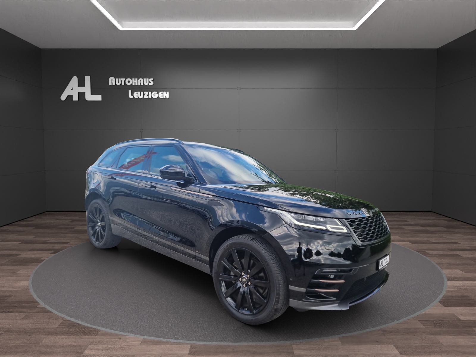 LAND ROVER Range Rover Velar R-Dynamic P 300 Automatic-image-6