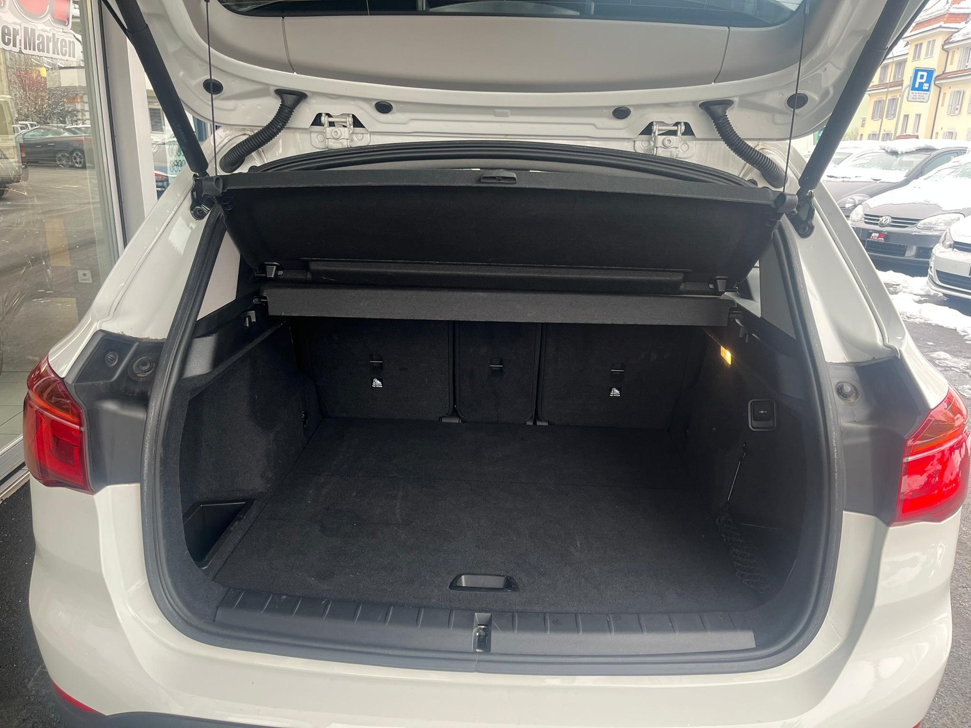 BMW X1 xDrive 18d Steptronic-image-10