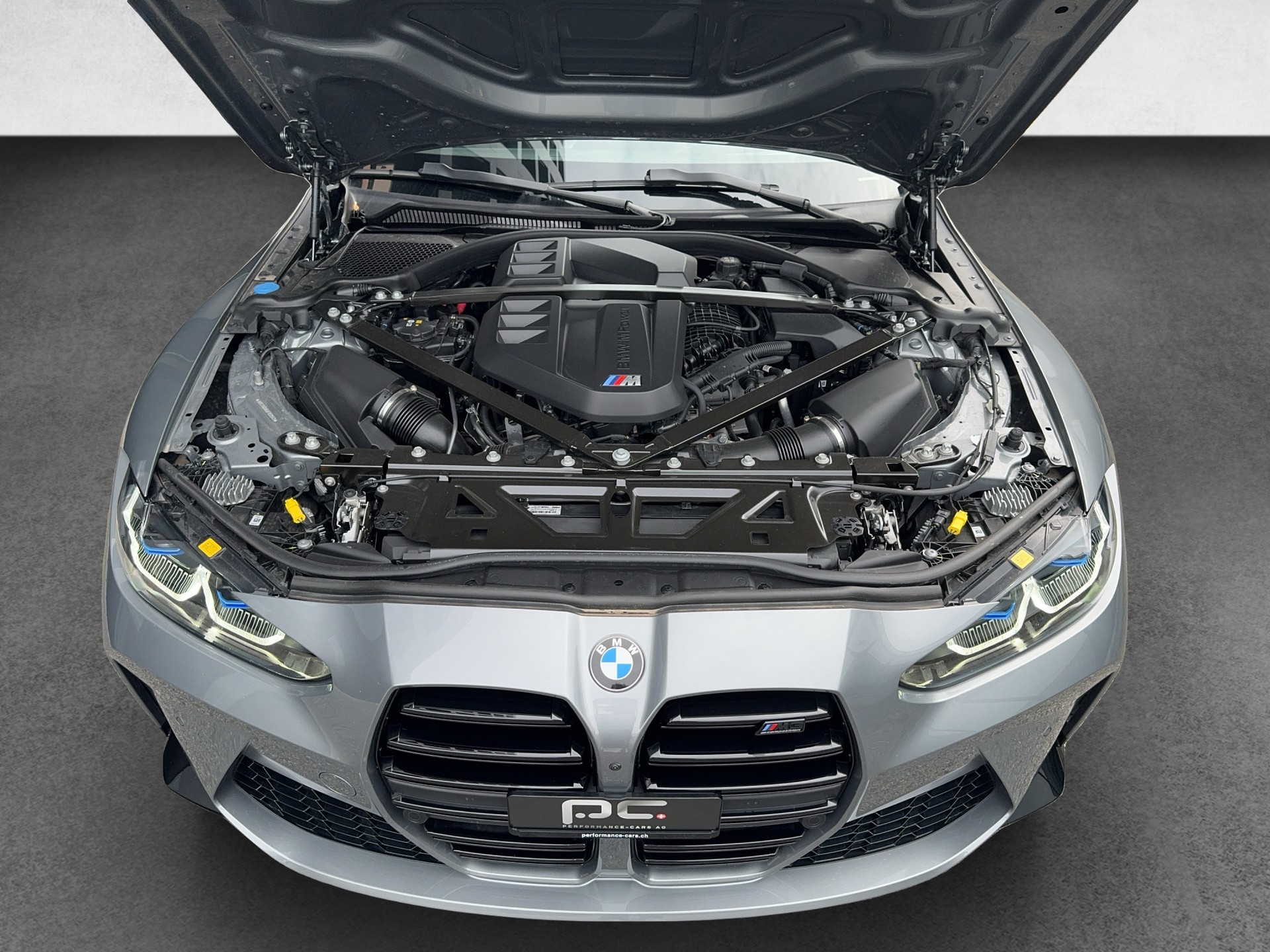 BMW M3 Touring xDrive Competition M-image-13