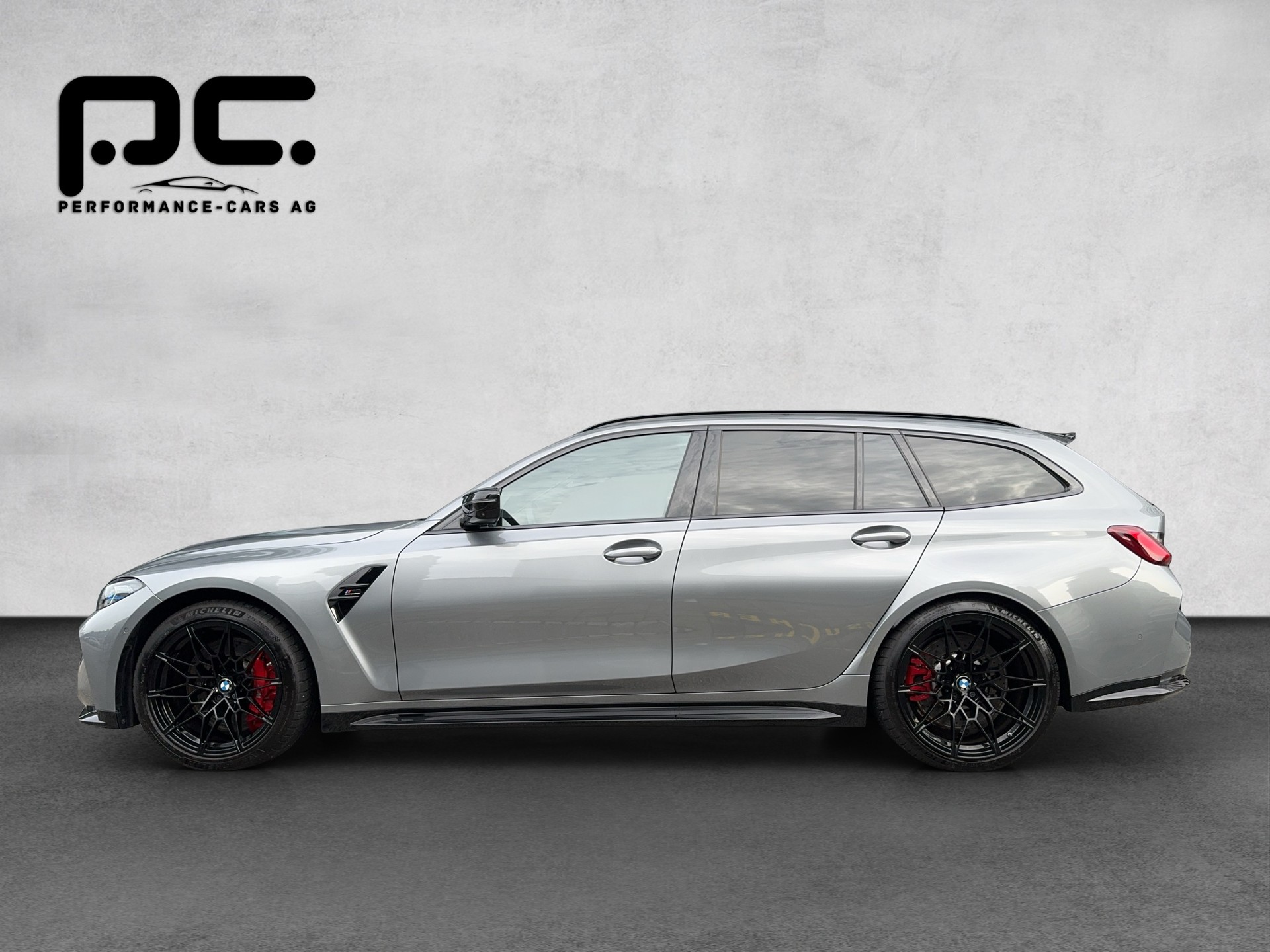 BMW M3 Touring xDrive Competition M-image-3