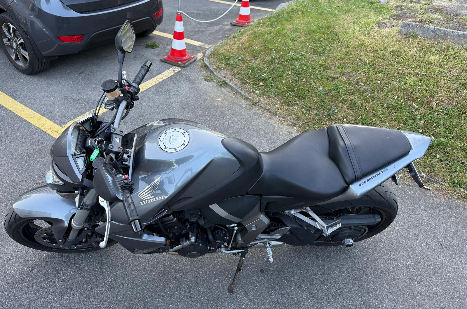 HONDA CB 1000 R ABS-image-7