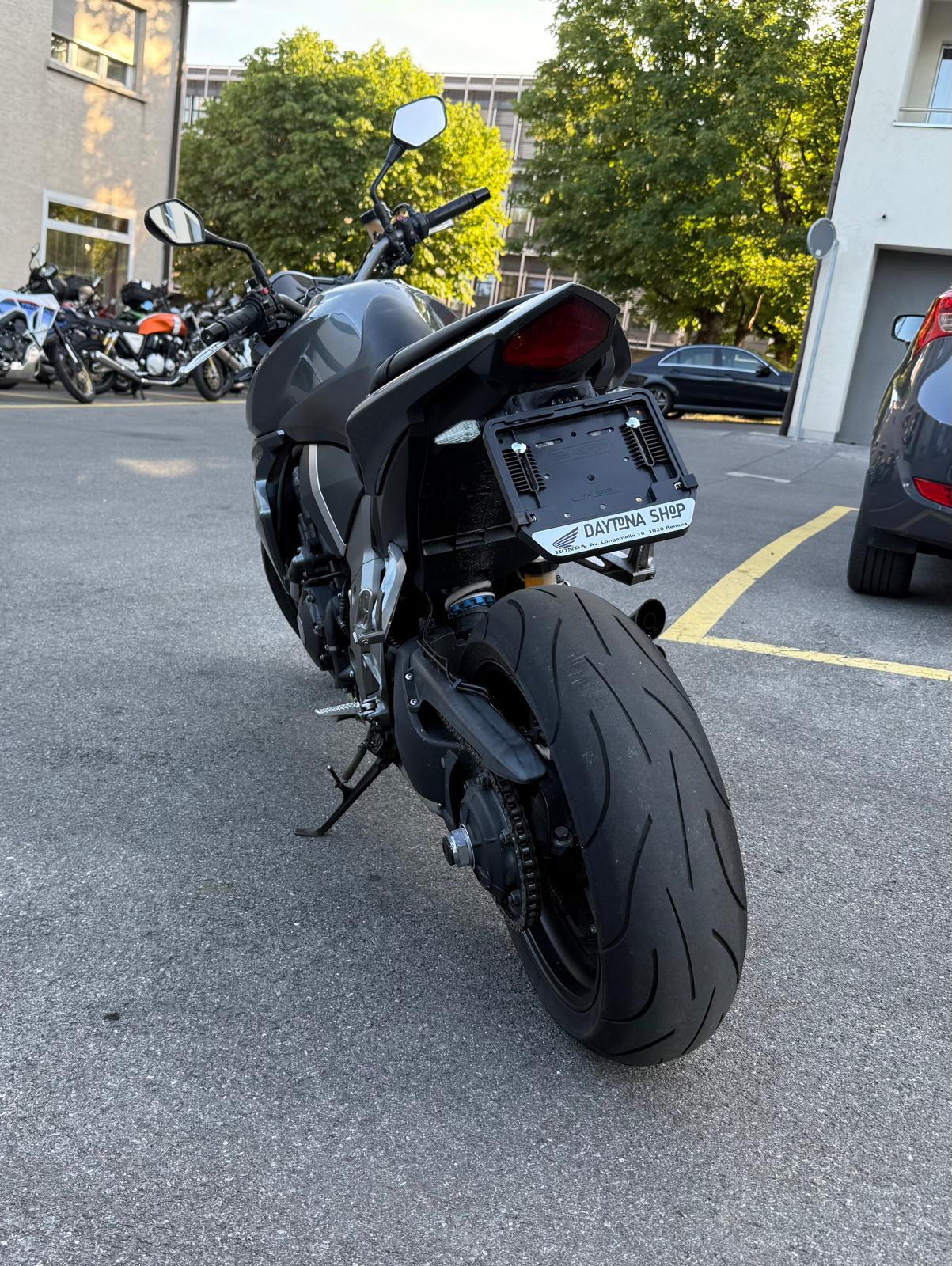 HONDA CB 1000 R ABS-image-4