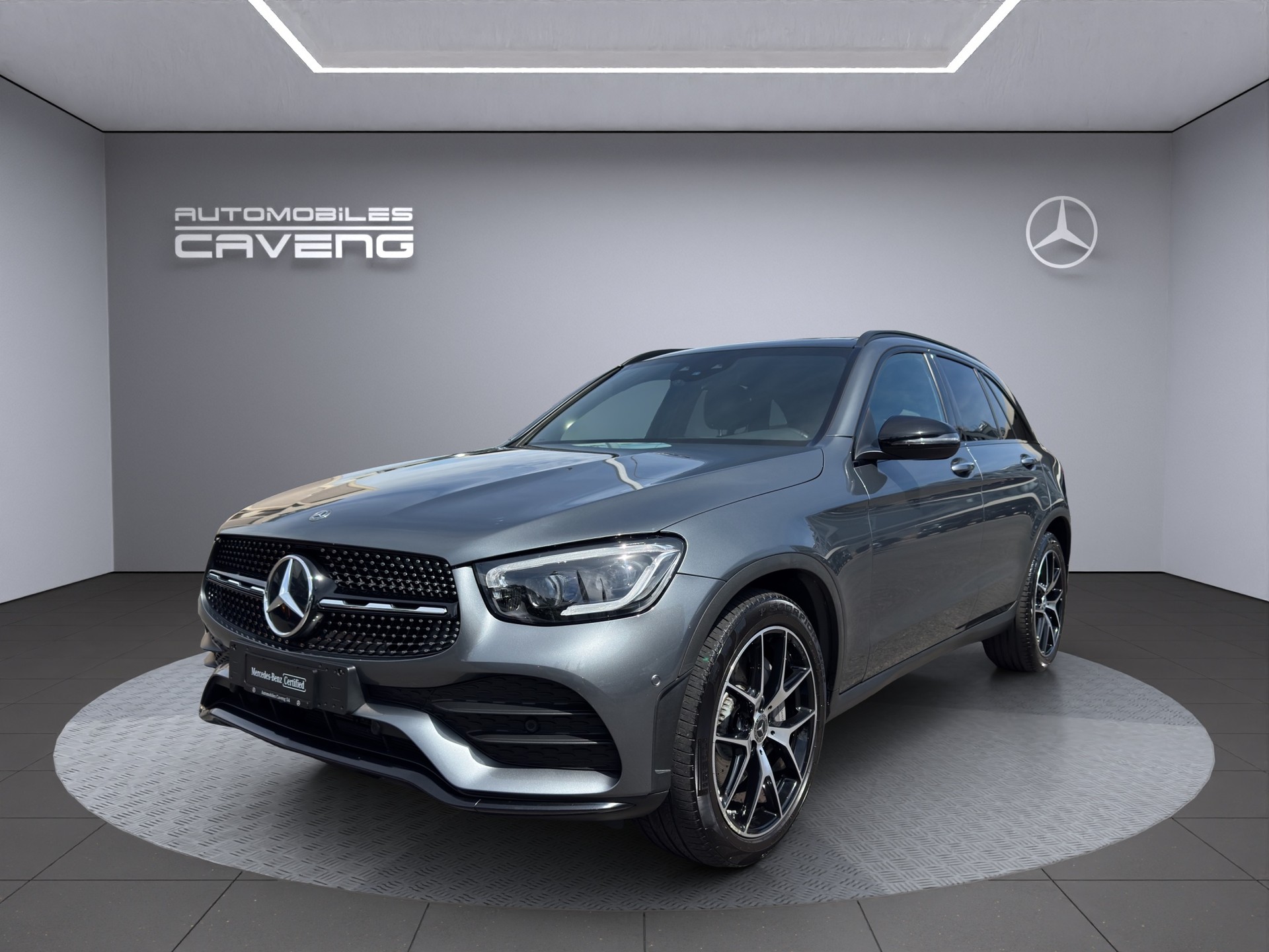 MERCEDES-BENZ GLC 300 AMG Line 4Matic 9G-Tronic