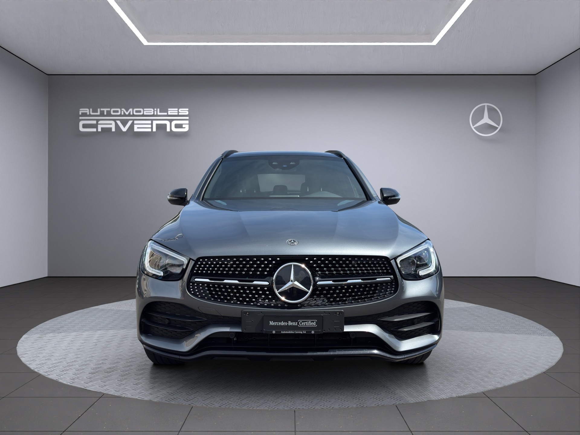 MERCEDES-BENZ GLC 300 AMG Line 4Matic 9G-Tronic-image-7