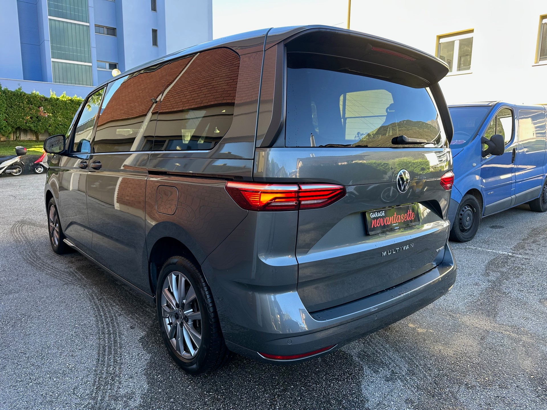 VW Multivan 1.4 eHybrid Life Energetic DSG-image-3