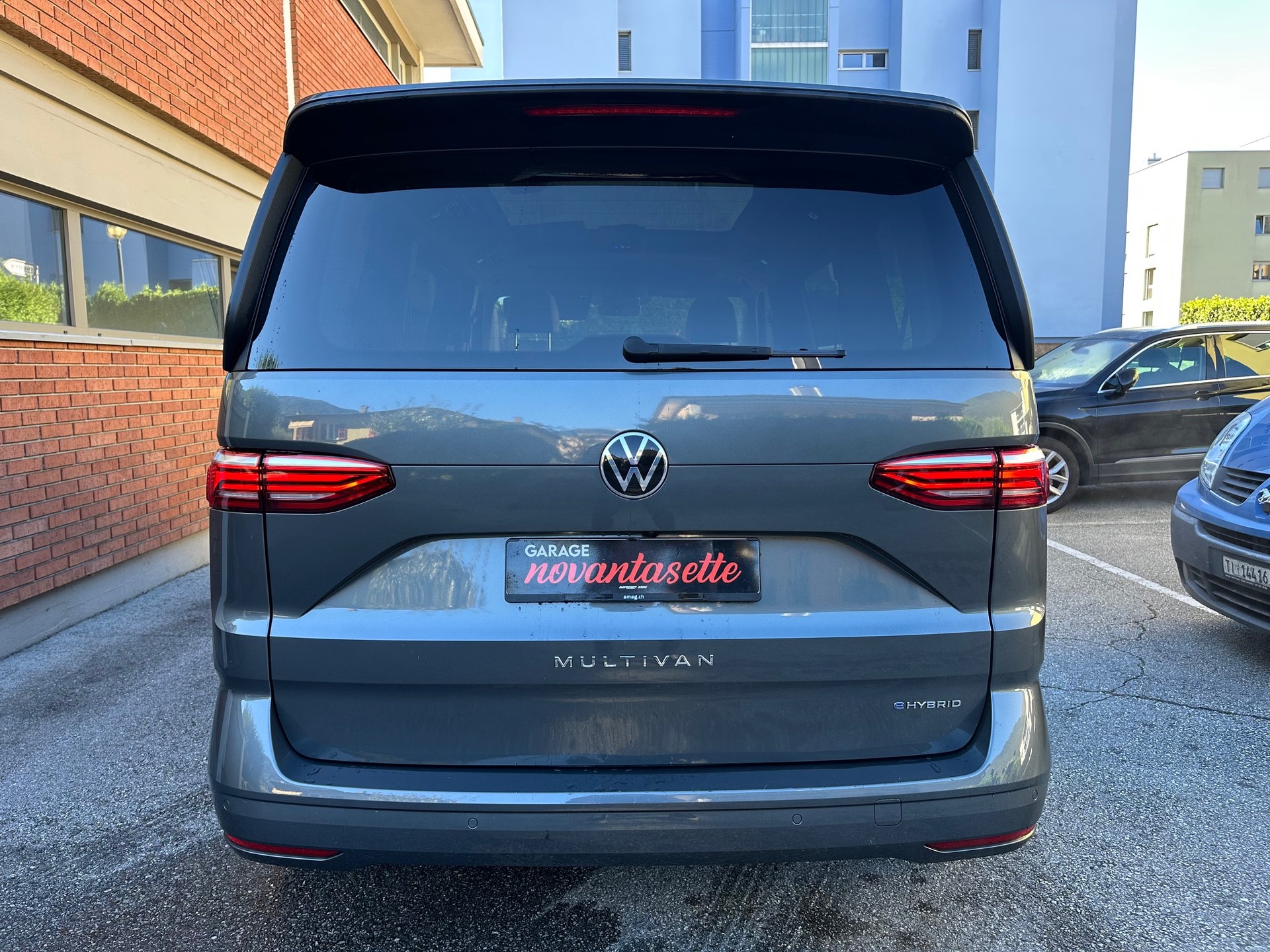 VW Multivan 1.4 eHybrid Life Energetic DSG-image-2