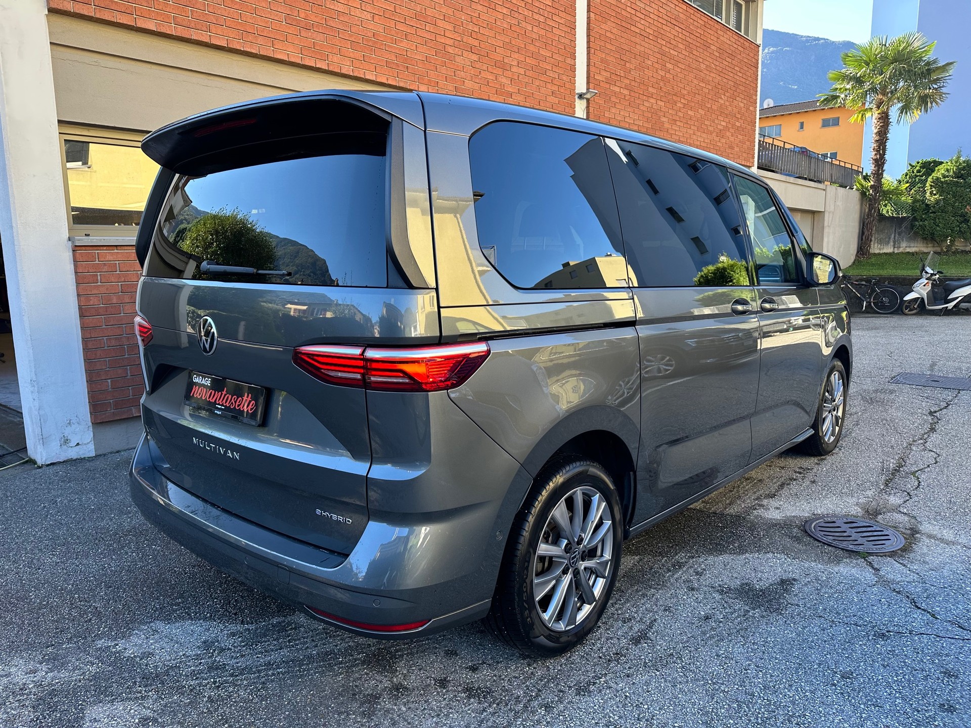 VW Multivan 1.4 eHybrid Life Energetic DSG-image-1
