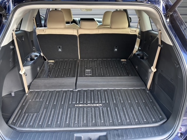 TOYOTA Highlander 2.5 HSD Premium e-CVT-image-10