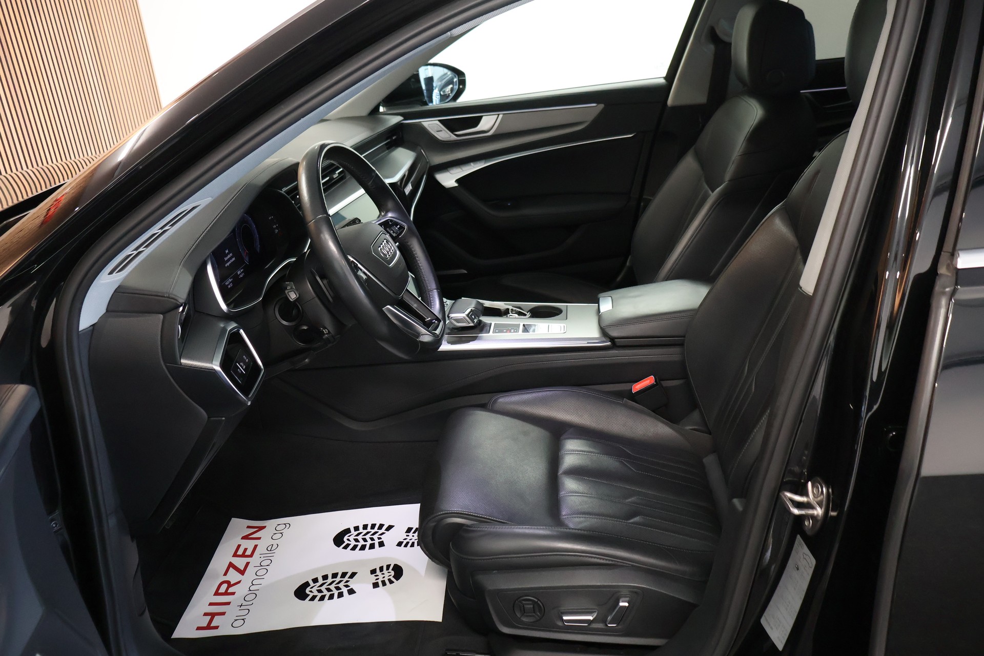 AUDI A6 allroad 55 TFSI quattro S-tronic-image-8
