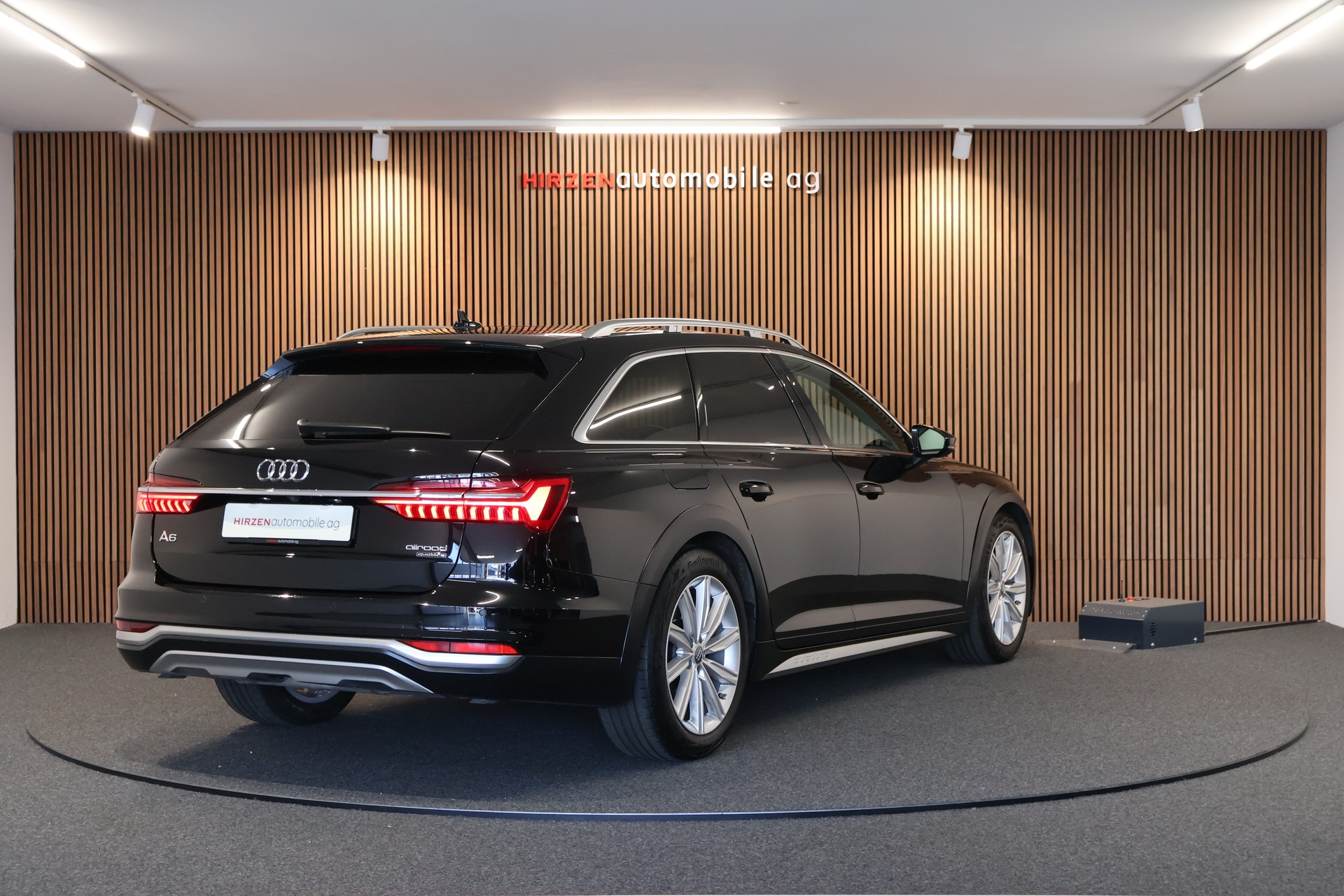 AUDI A6 allroad 55 TFSI quattro S-tronic-image-4
