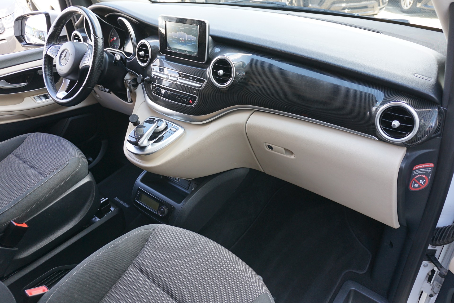 MERCEDES-BENZ Marco Polo 250 d Automat 190PS Sport Paket-image-26