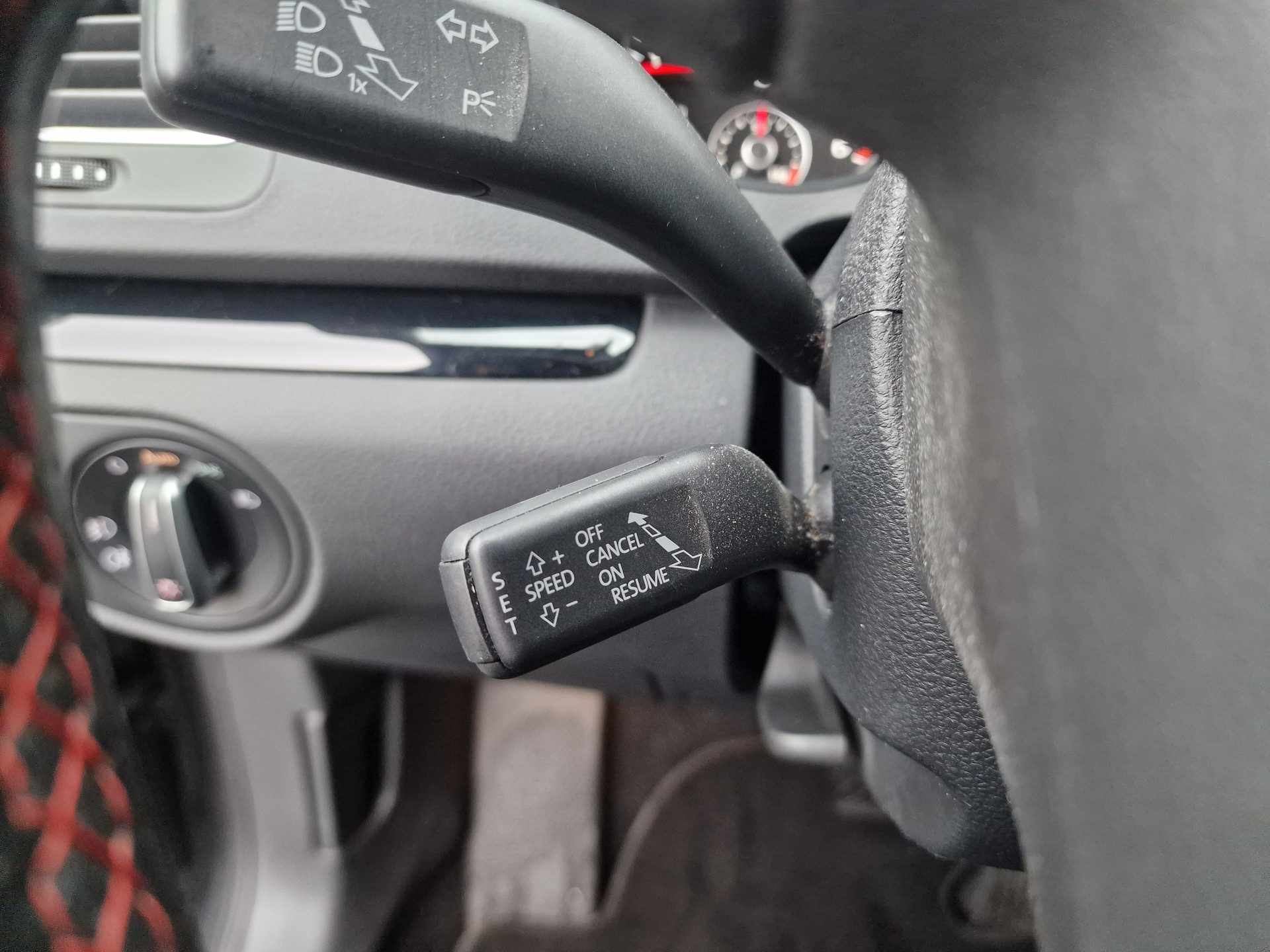 SEAT Alhambra 2.0 TDI FR Line 4Drive 8x Alu 24Mt Garantie-image-16