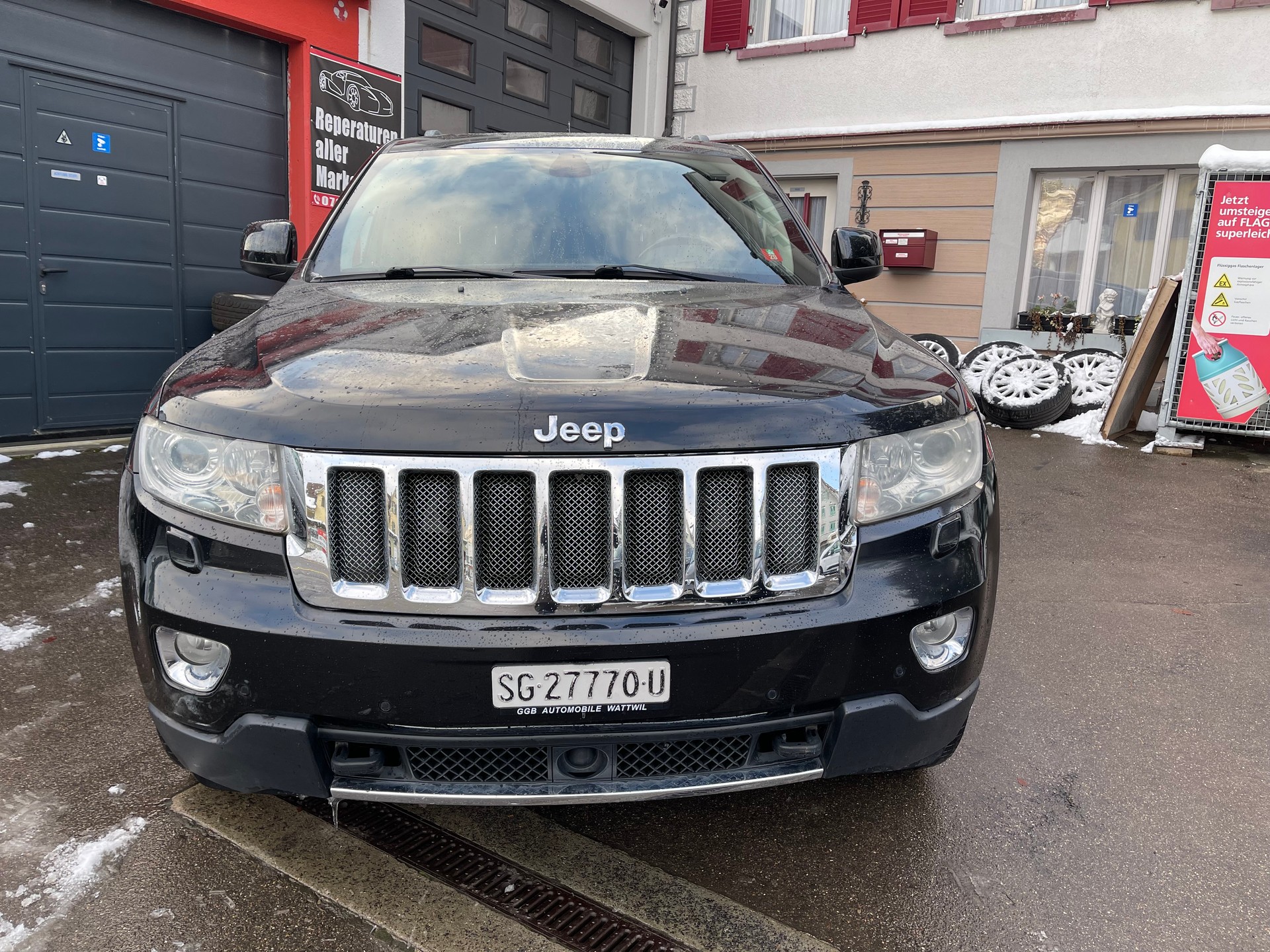 JEEP Grand Cherokee 3.0 CRD Overland Automatic-image-4