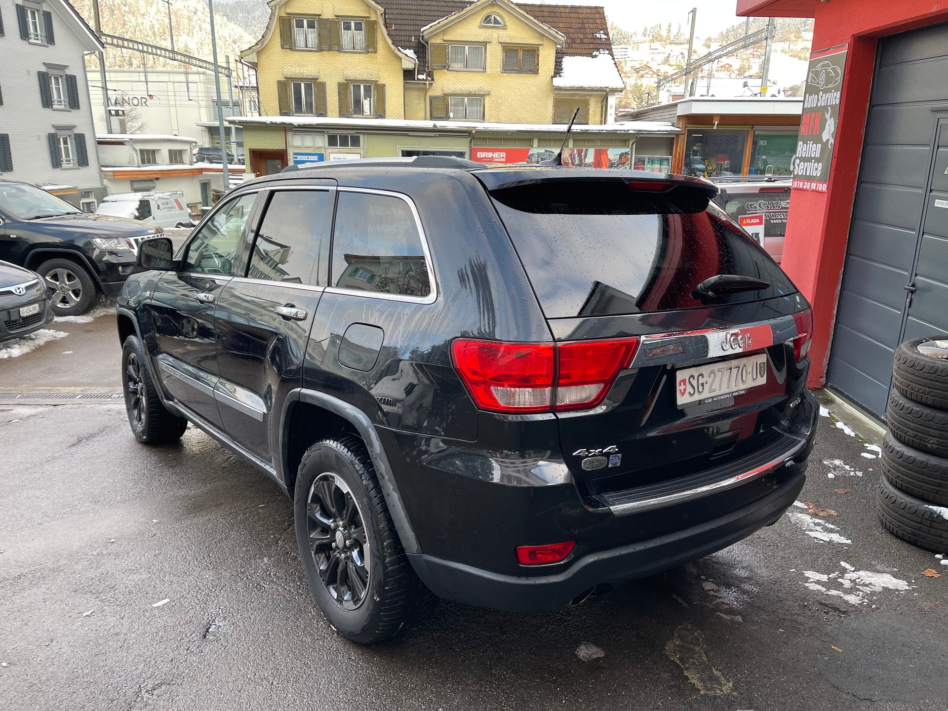 JEEP Grand Cherokee 3.0 CRD Overland Automatic-image-3