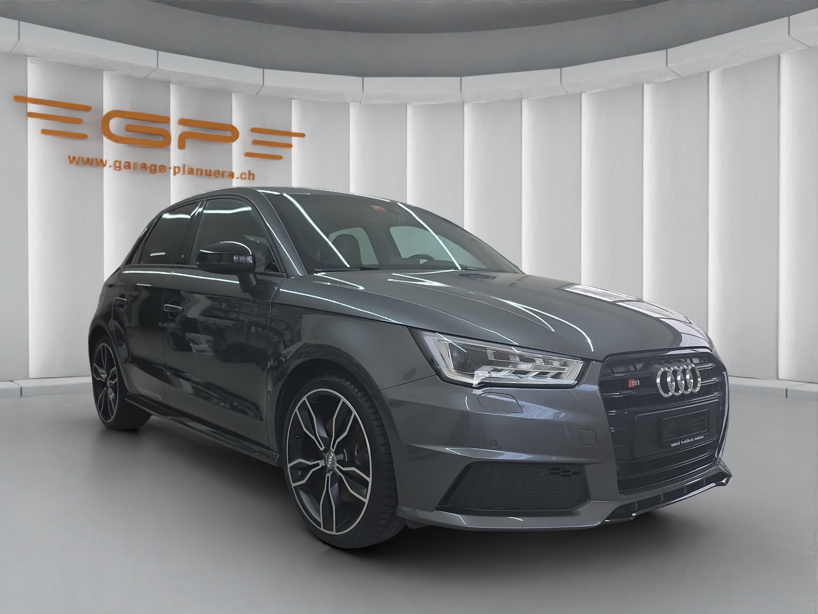 AUDI S1 Sportback 2.0 TFSI quattro-showroom-element-1