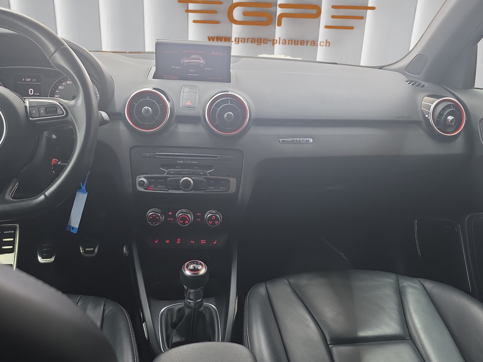 AUDI S1 Sportback 2.0 TFSI quattro-image-9