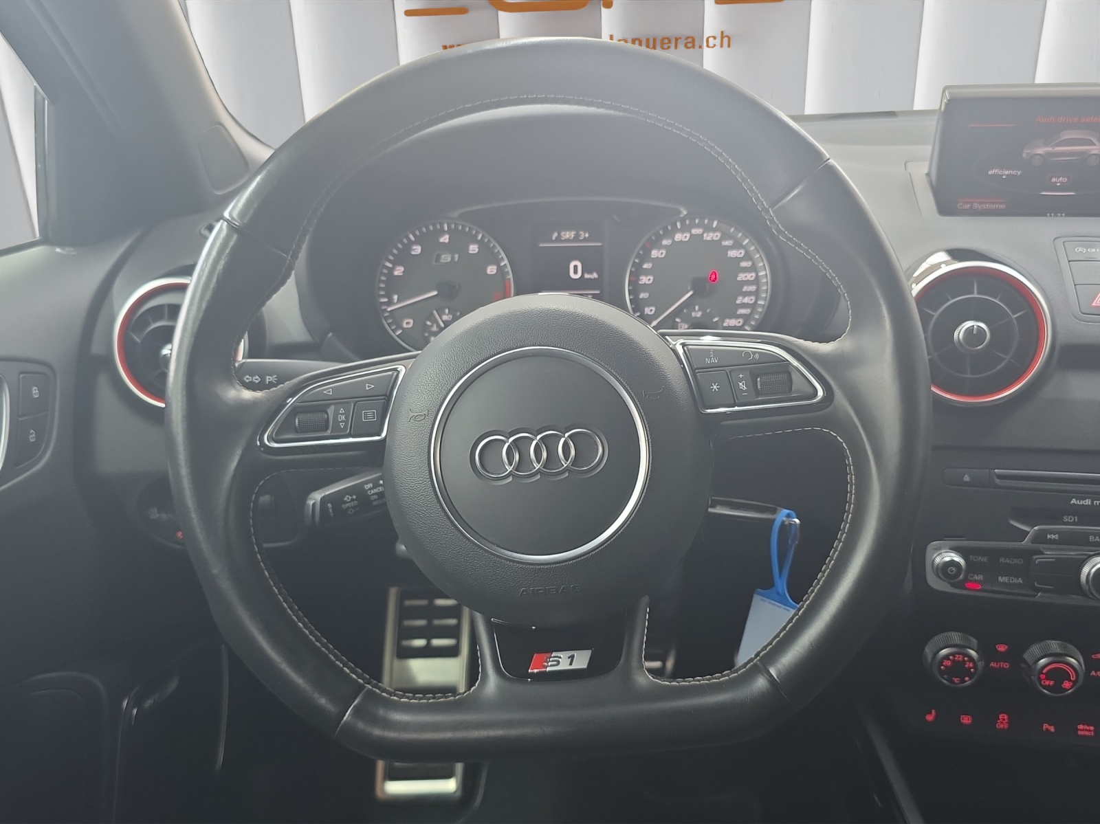 AUDI S1 Sportback 2.0 TFSI quattro-image-7