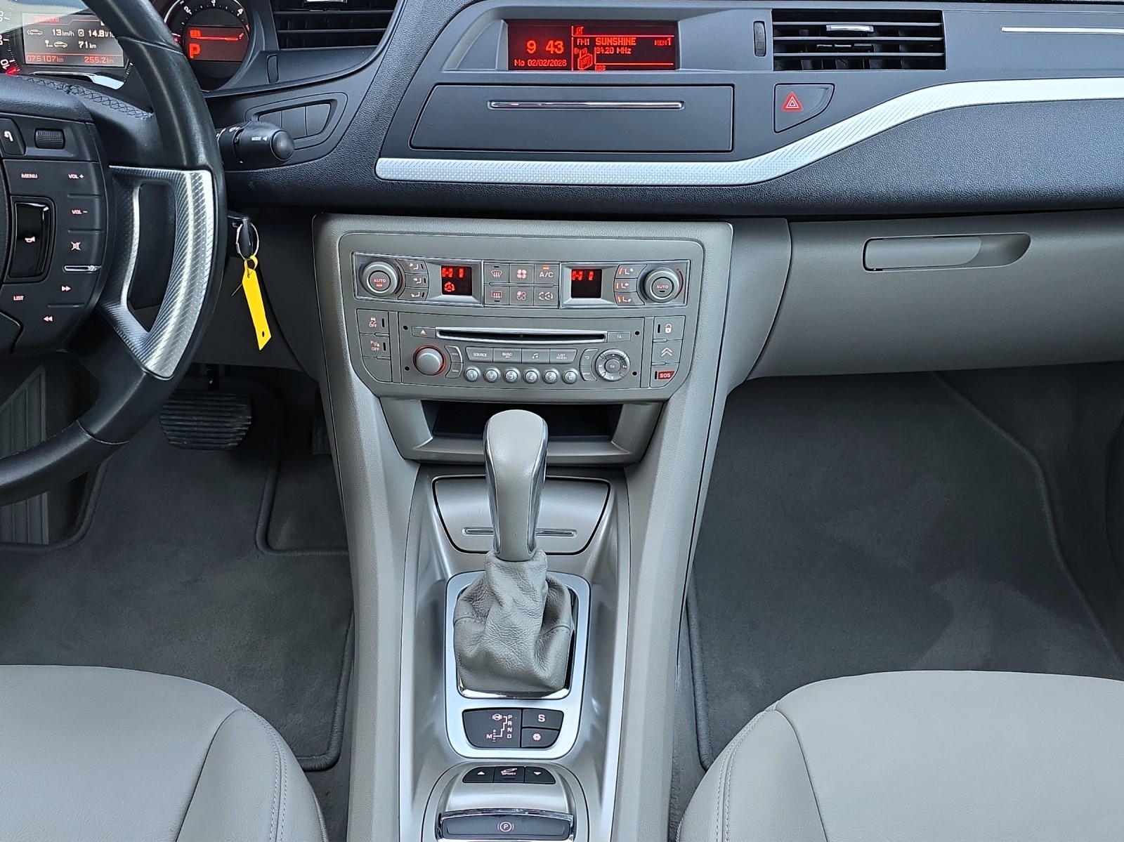 CITROEN C5 Berline 2.0 HDi Exclusive Automatic-image-8