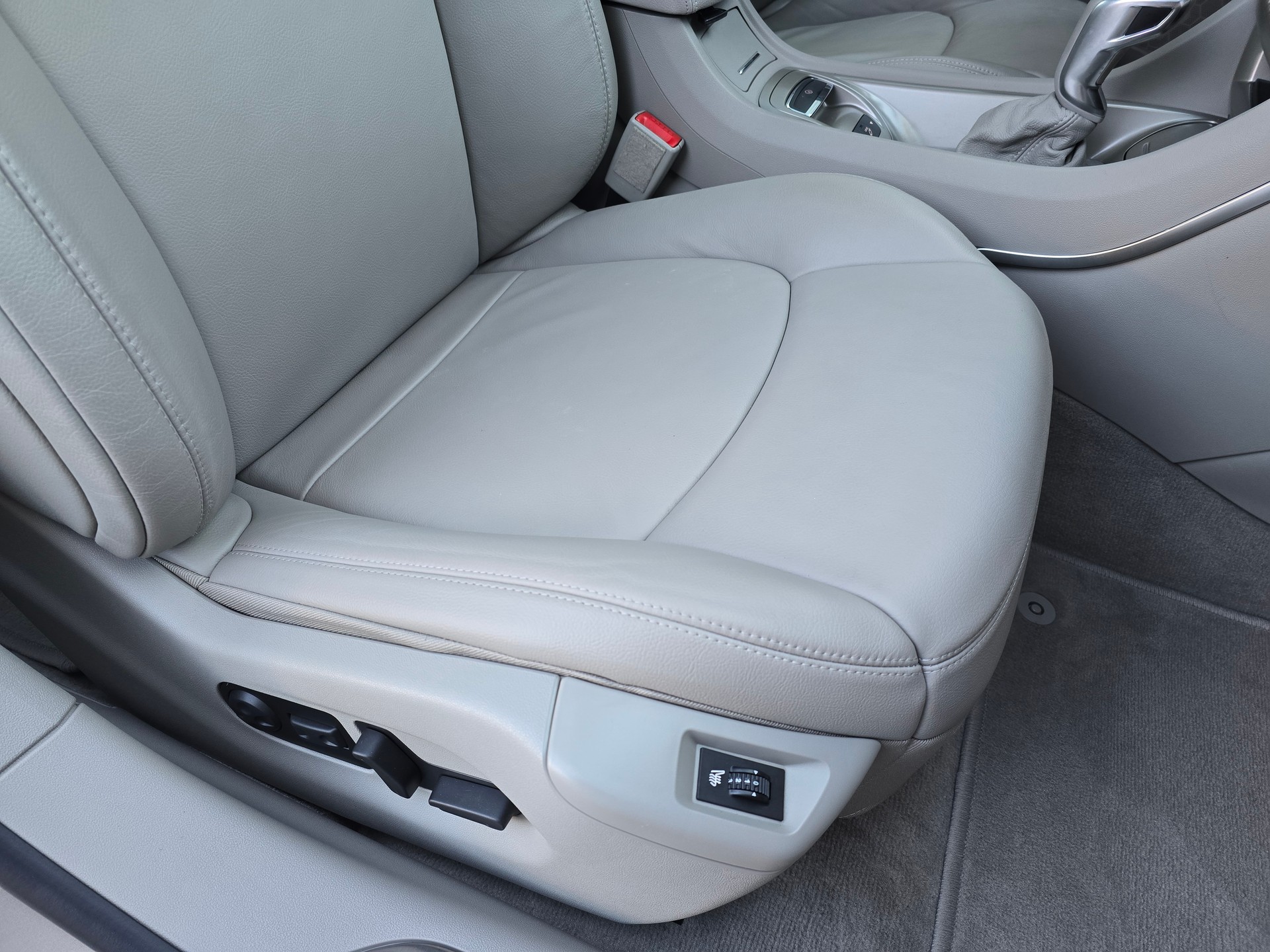 CITROEN C5 Berline 2.0 HDi Exclusive Automatic-image-21