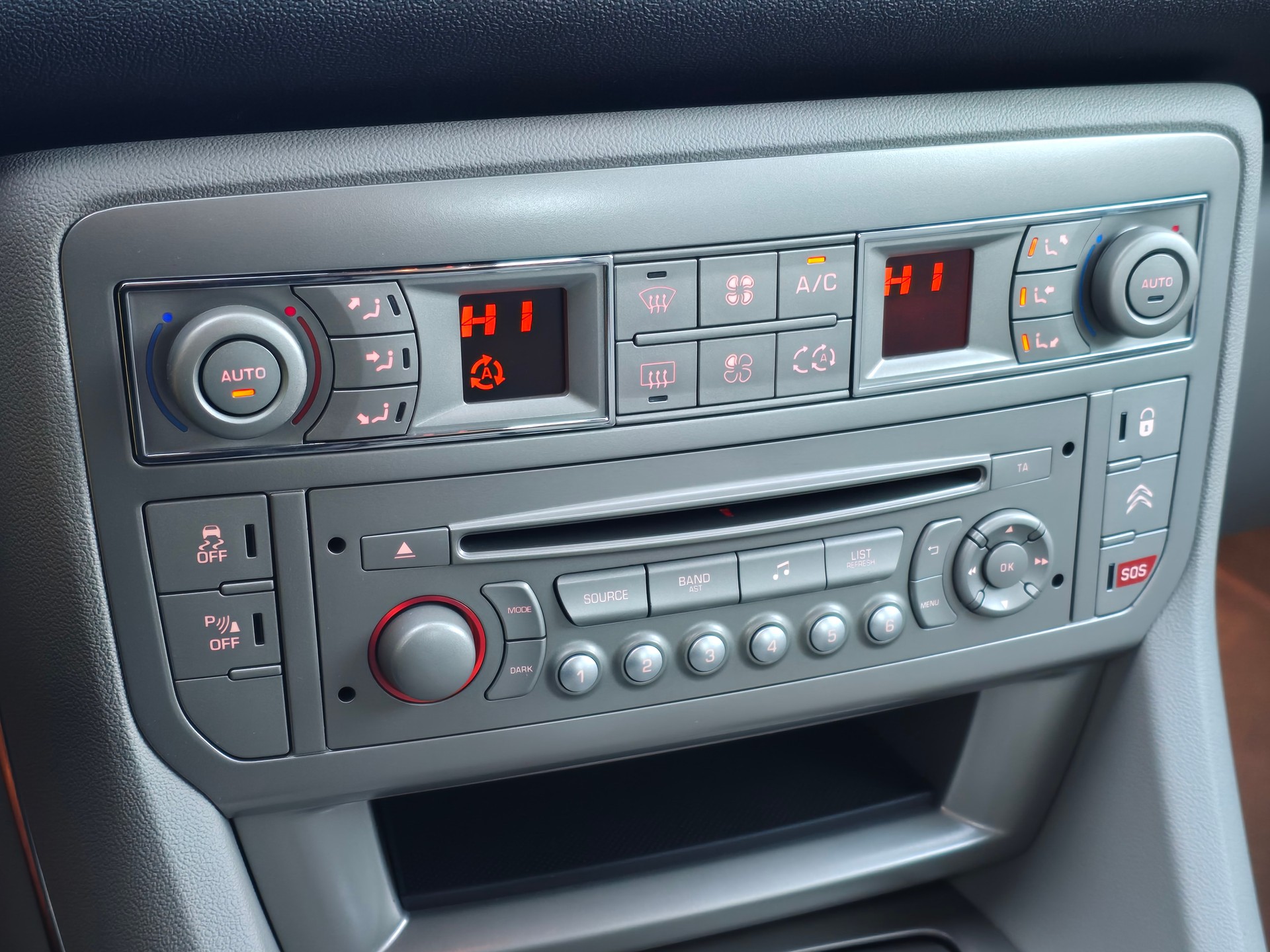 CITROEN C5 Berline 2.0 HDi Exclusive Automatic-image-18