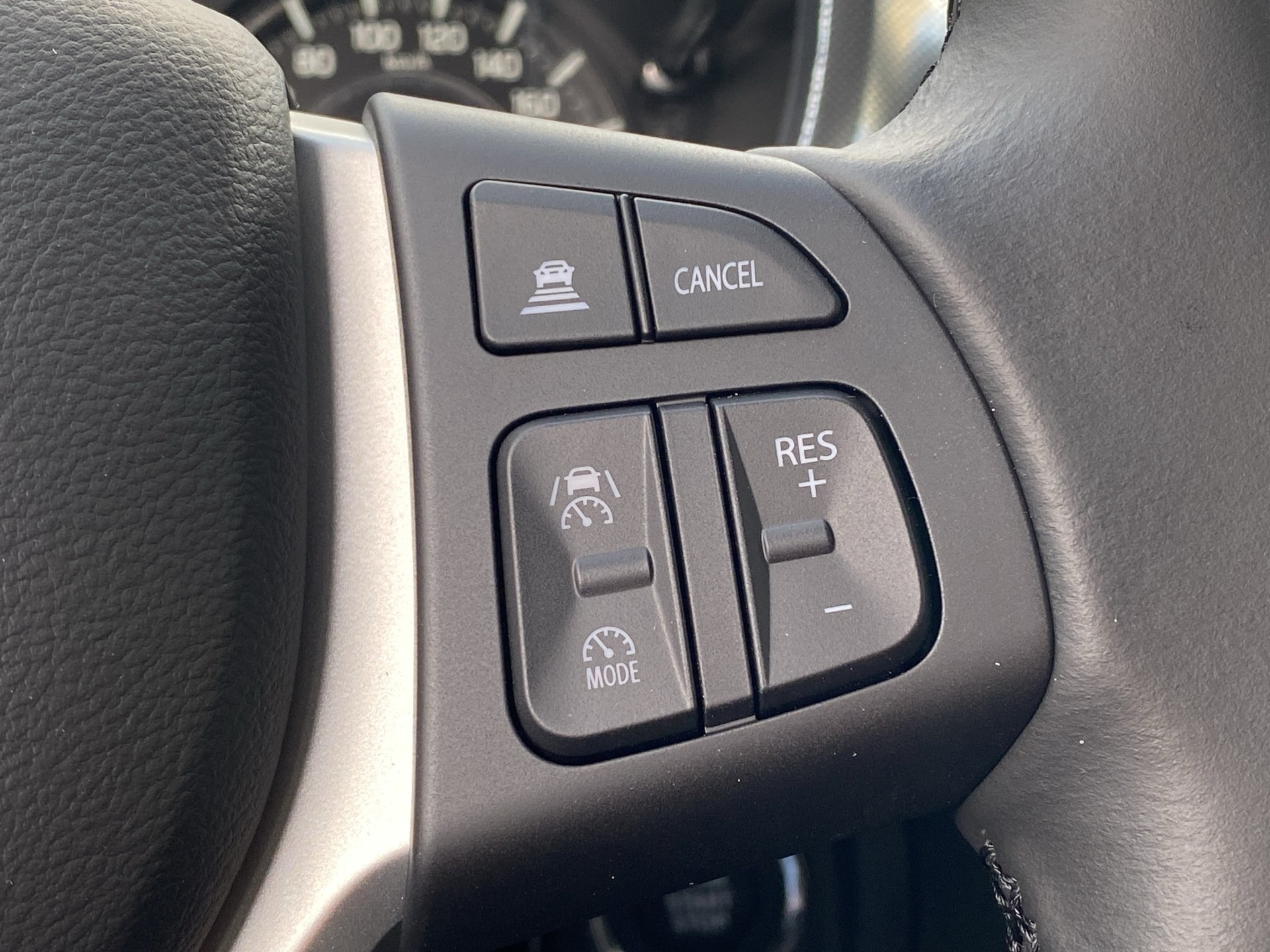 SUZUKI Vitara 1.4 Boosterjet Compact Top 4x4 Hybrid Automatic-image-9