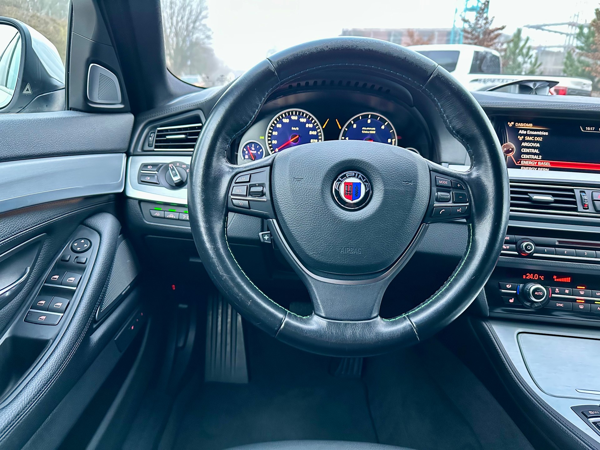 BMW-ALPINA D5 BiTurbo 3.0d Switch-Tronic-image-12