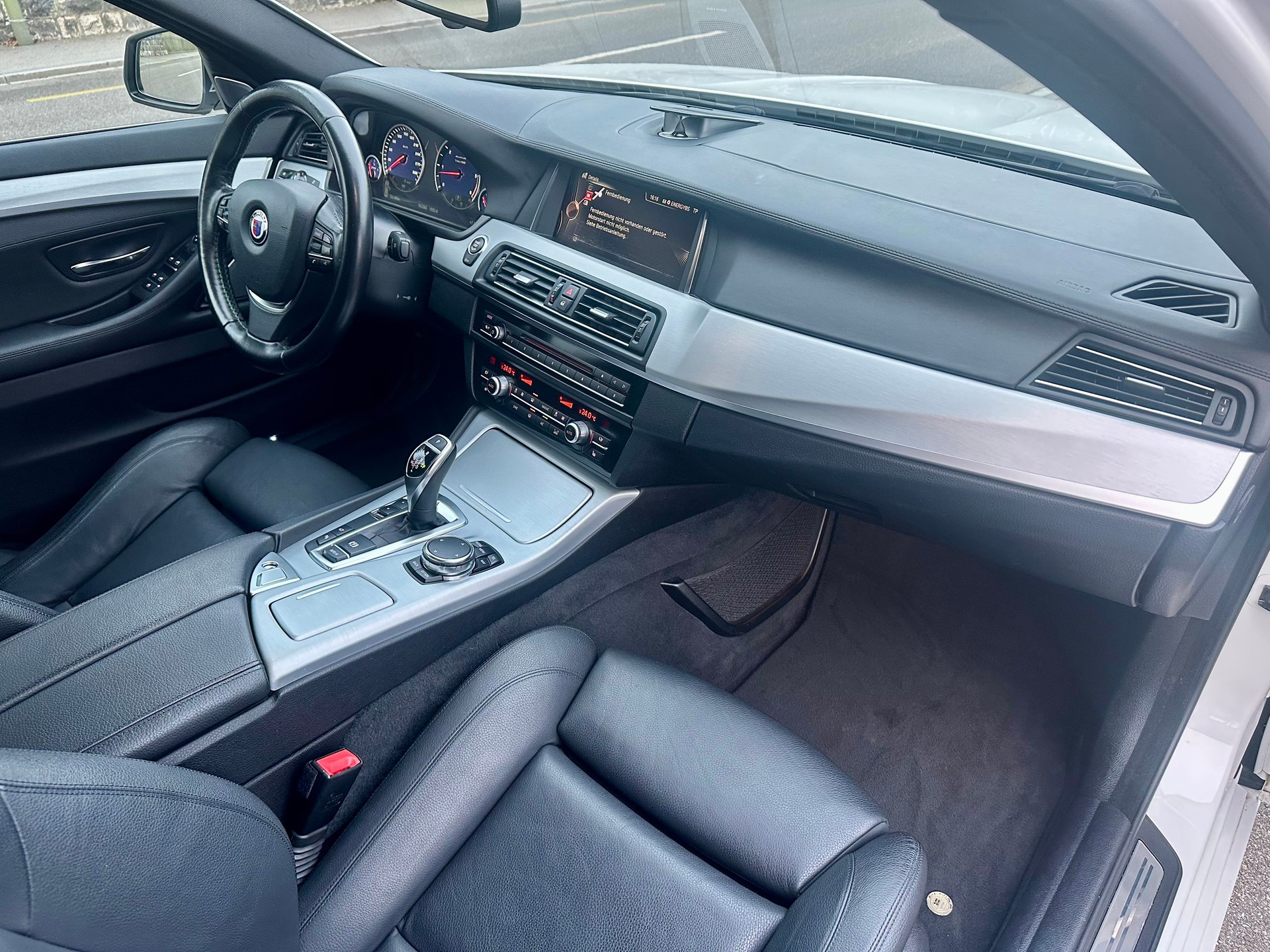 BMW-ALPINA D5 BiTurbo 3.0d Switch-Tronic-image-10