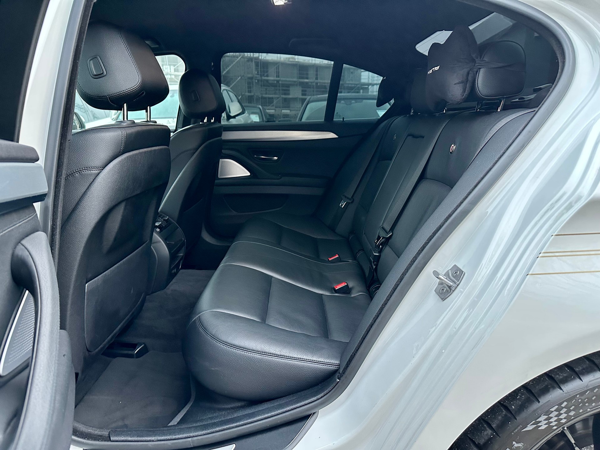 BMW-ALPINA D5 BiTurbo 3.0d Switch-Tronic-image-16