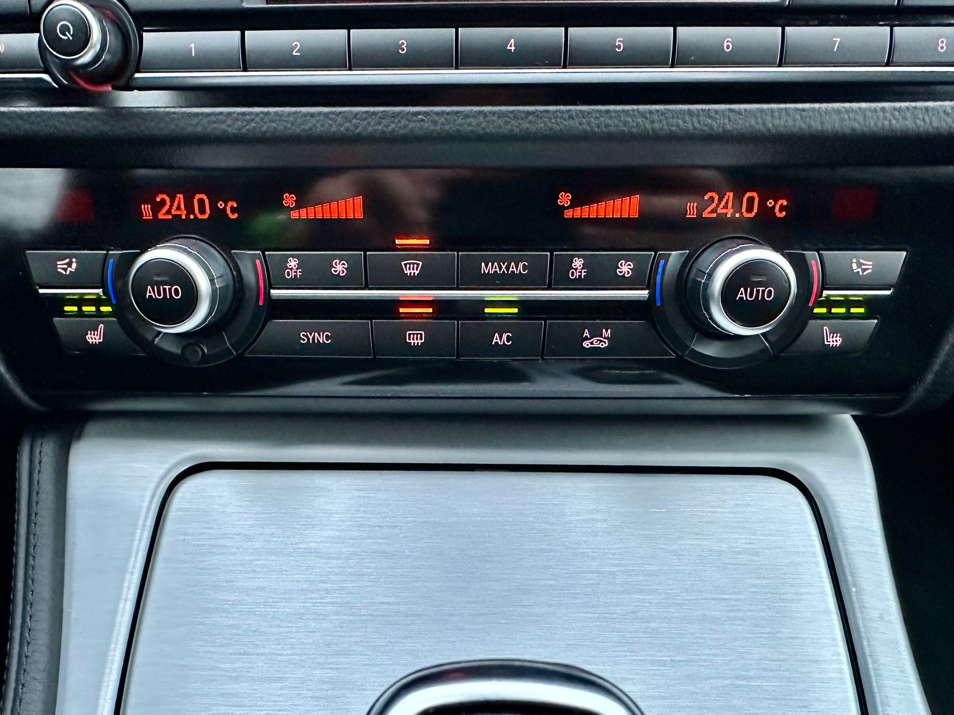 BMW-ALPINA D5 BiTurbo 3.0d Switch-Tronic-image-17