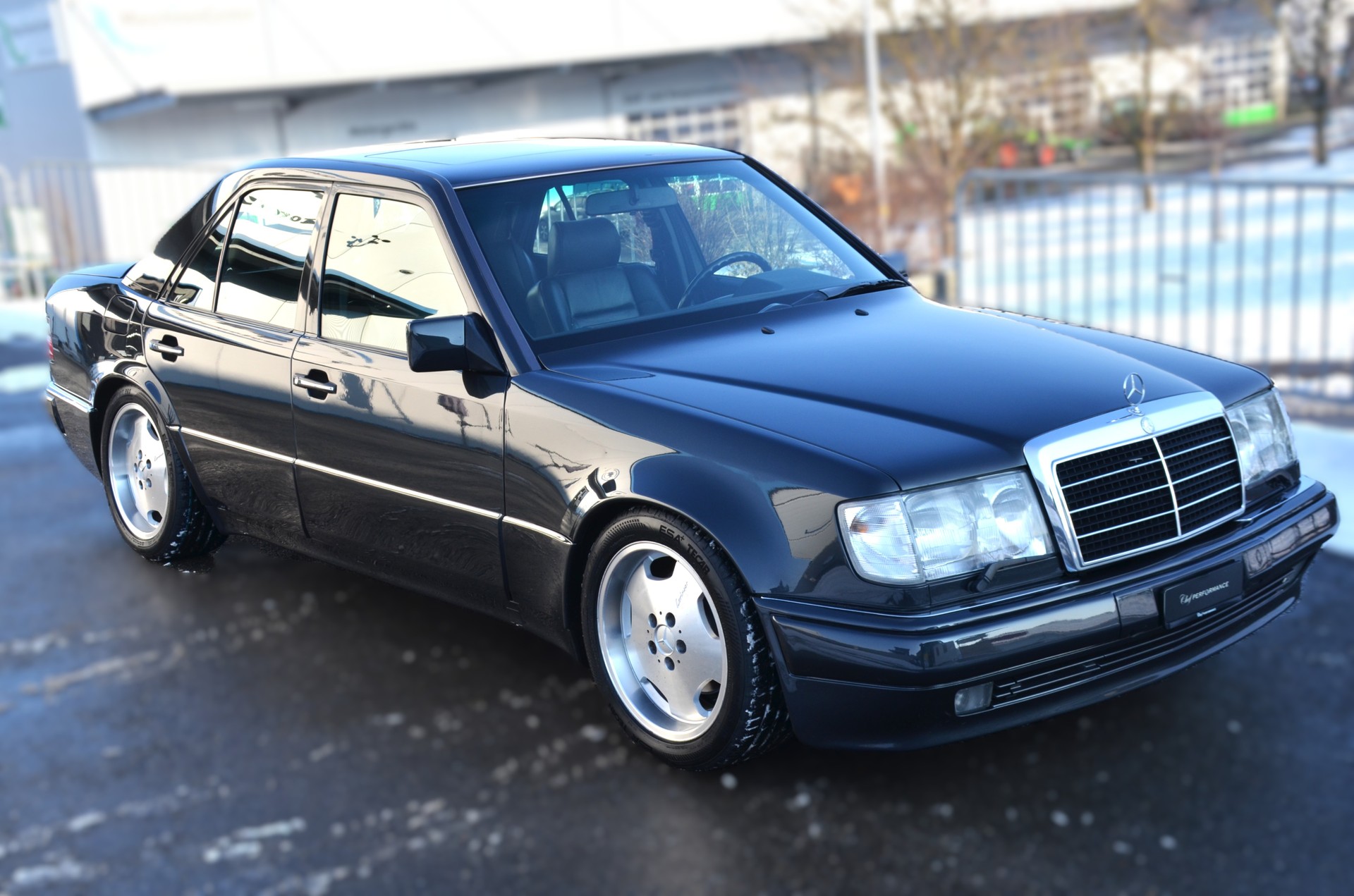 MERCEDES-BENZ 500 E Automatic-image-2