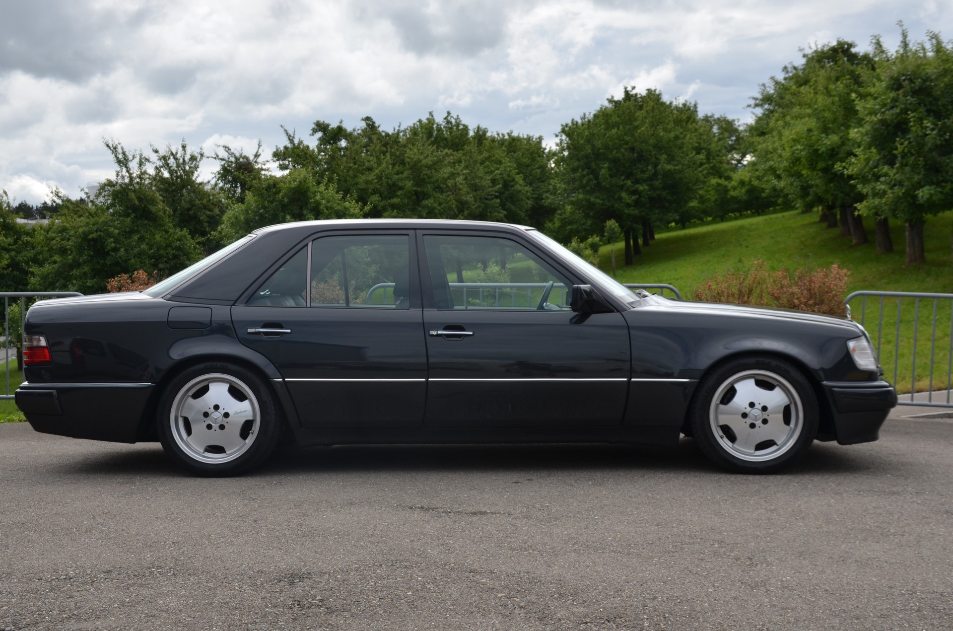 MERCEDES-BENZ 500 E Automatic-image-7