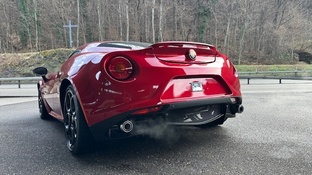 ALFA ROMEO 4C 1750 TBi TCT-image-10