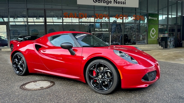 ALFA ROMEO 4C 1750 TBi TCT-image-2
