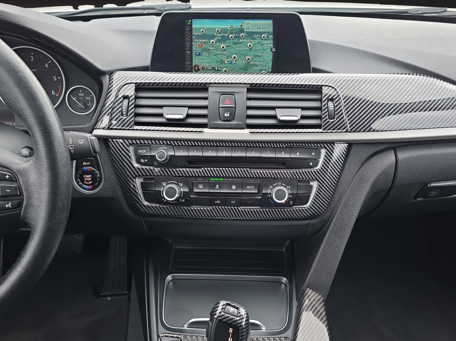 BMW 316d Touring Business Steptronic-image-11
