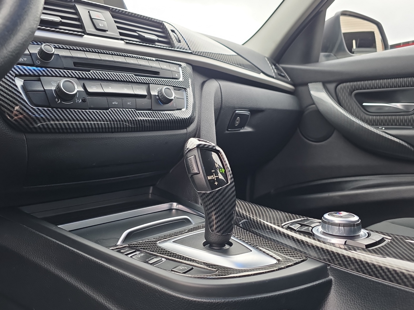 BMW 316d Touring Business Steptronic-image-13