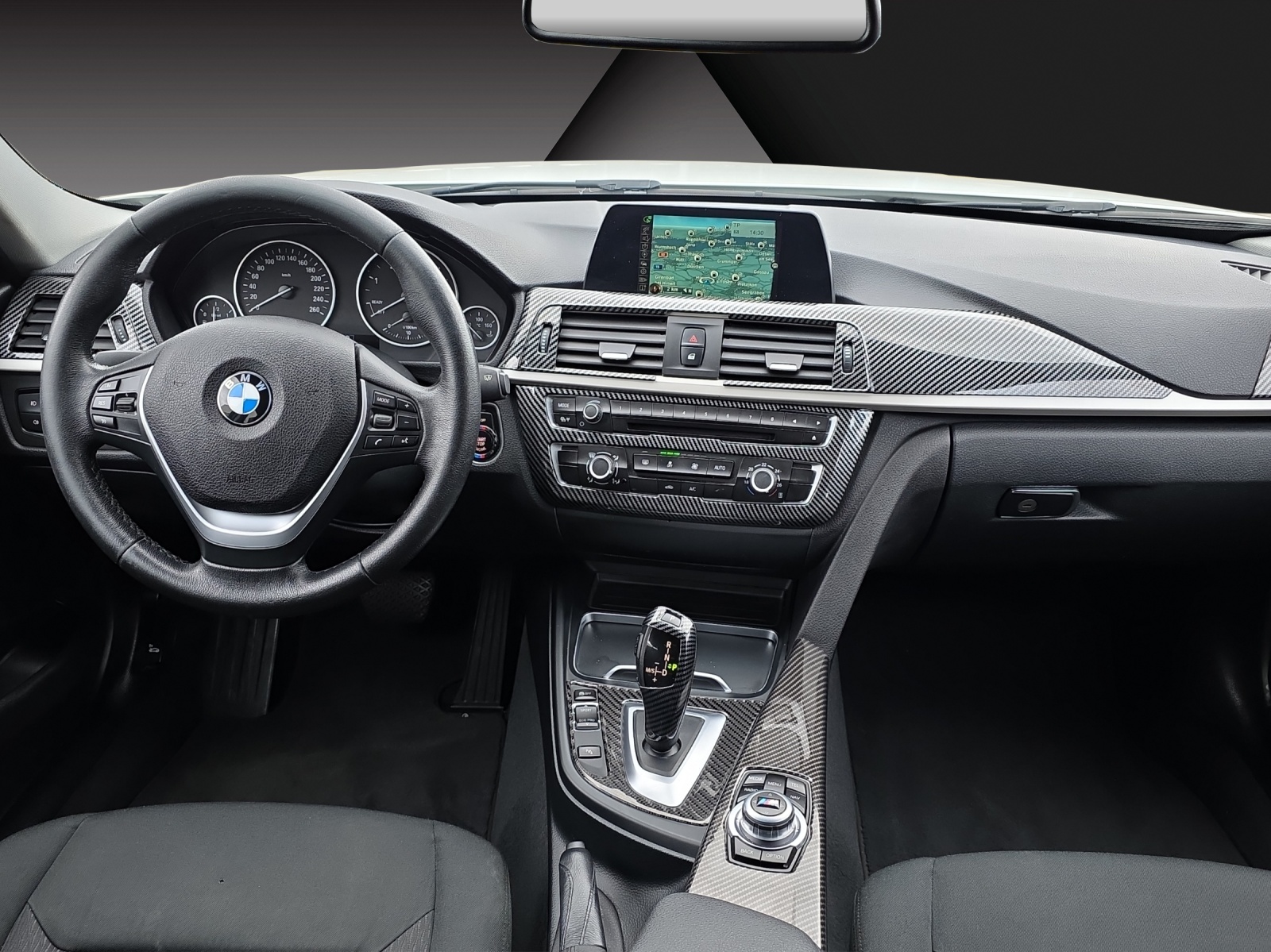 BMW 316d Touring Business Steptronic-image-9