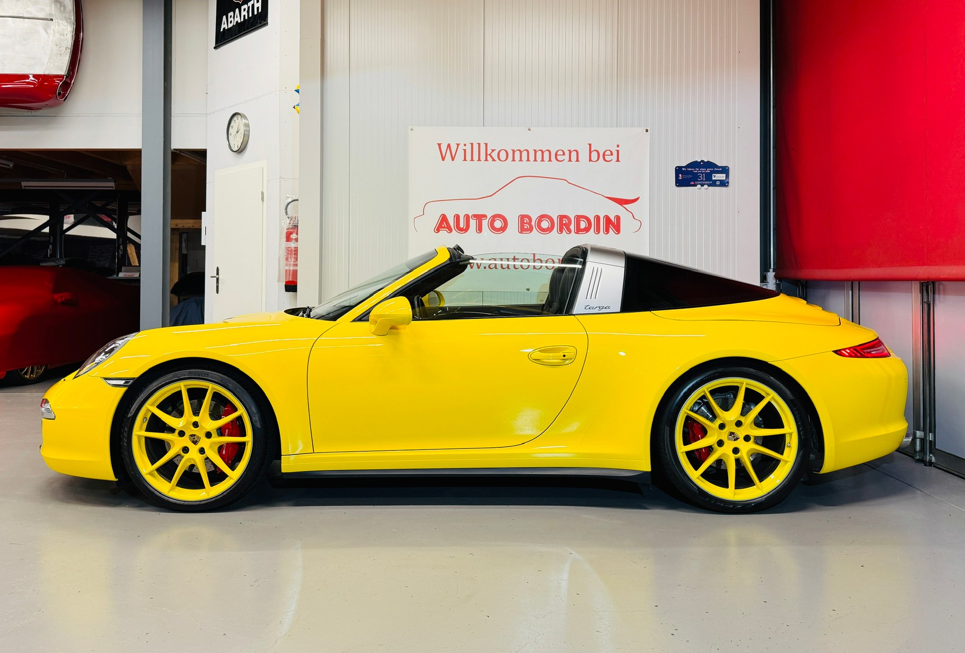 PORSCHE 911 991.1 3.8 Targa 4S PDK „Racinggelb One of One“-image-3