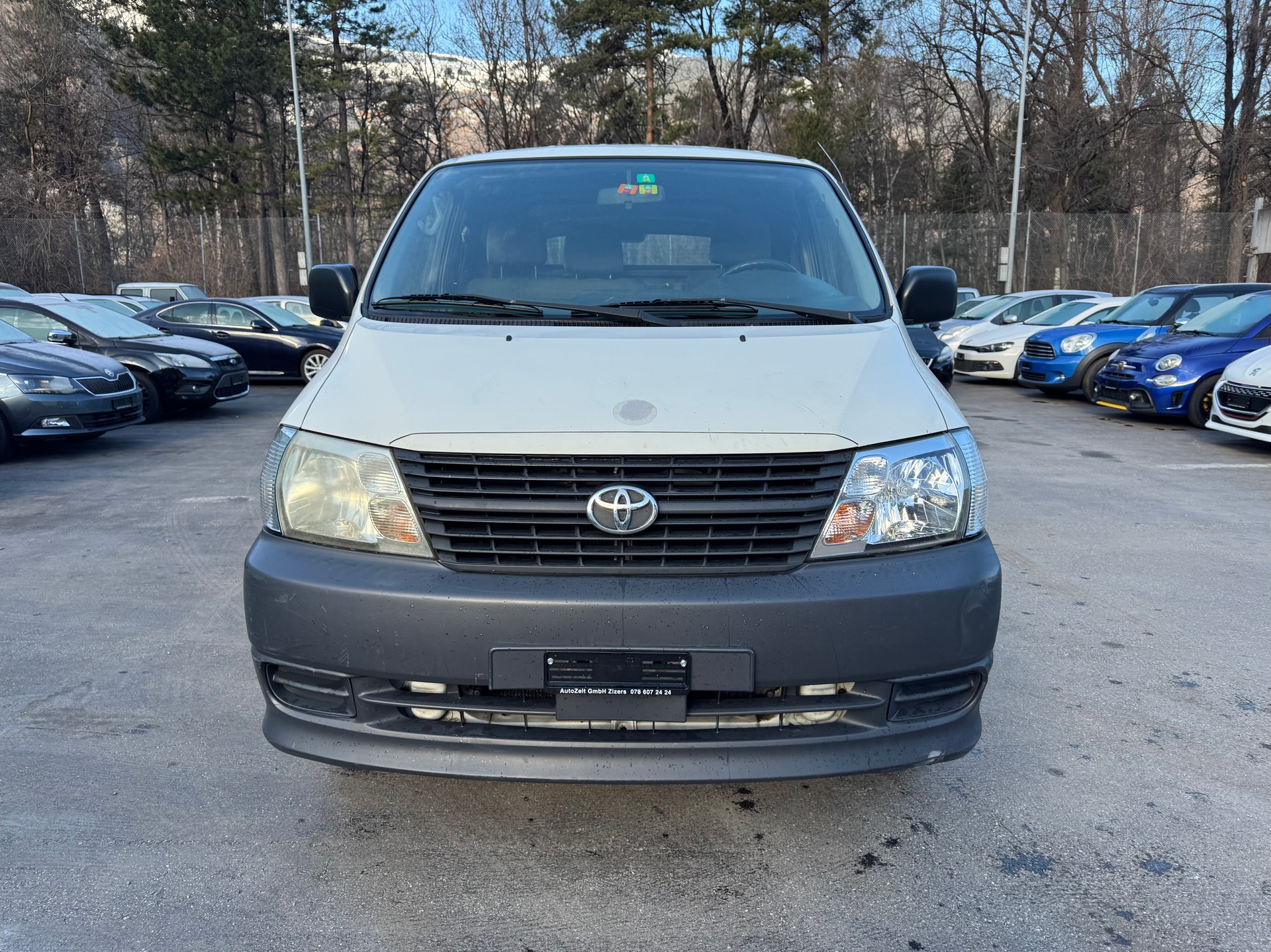 TOYOTA Hiace D-4D Van 4WD SWB
