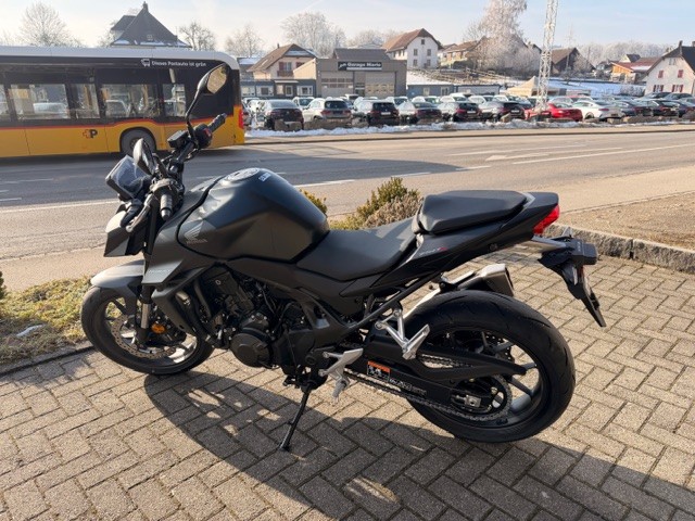 HONDA CB 750 HORNET-image-5