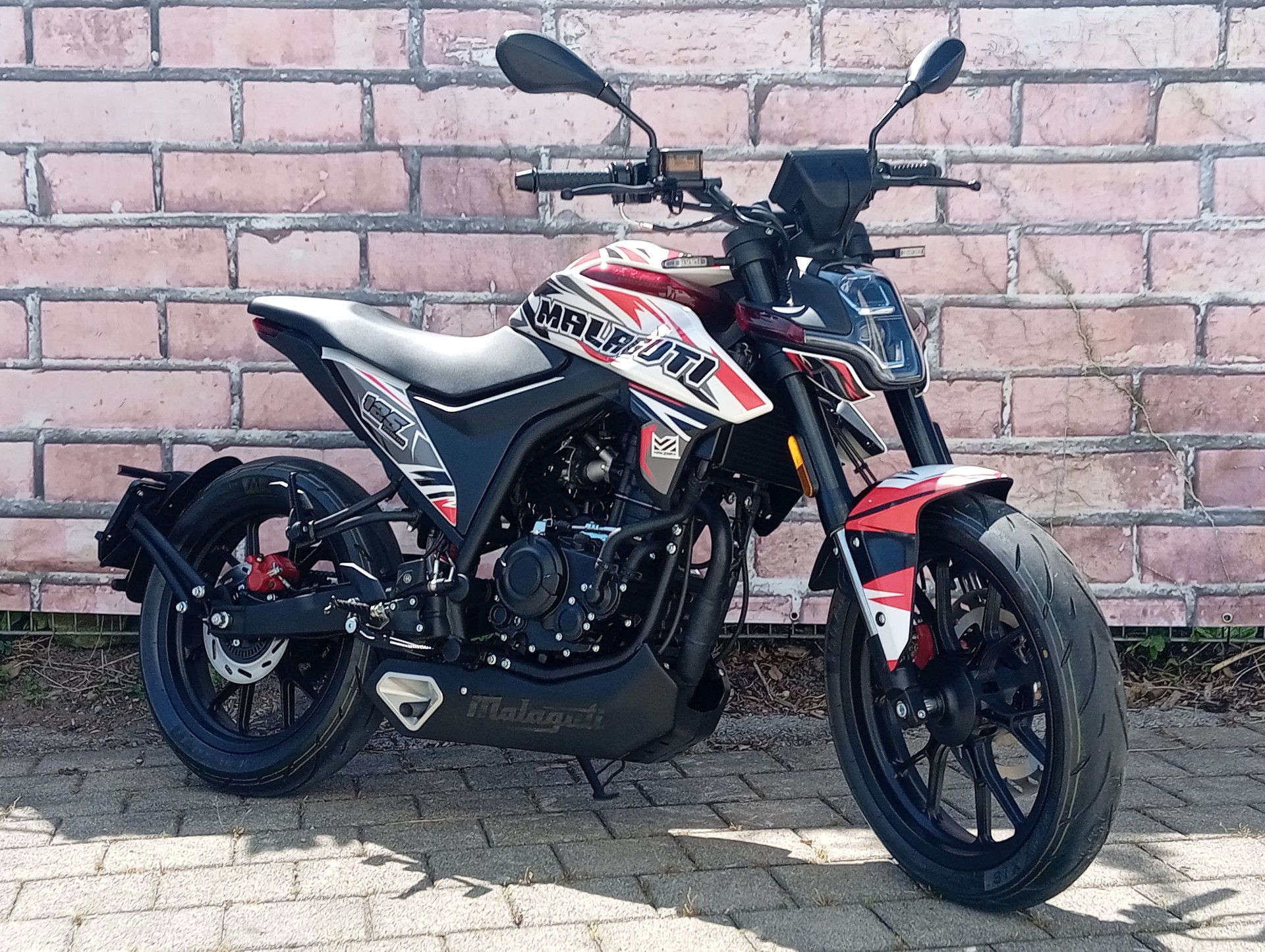MALAGUTI Drakon 125 ABS-image-2