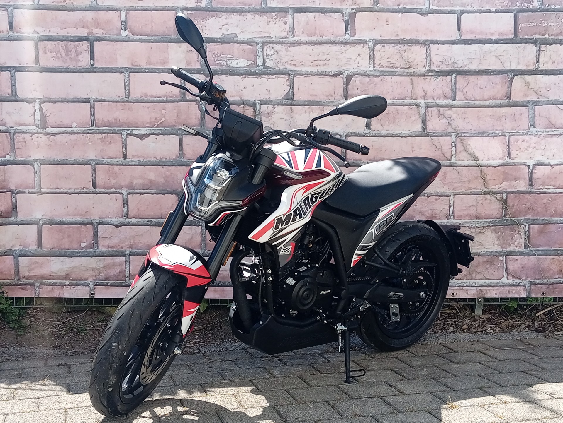 MALAGUTI Drakon 125 ABS-image-3