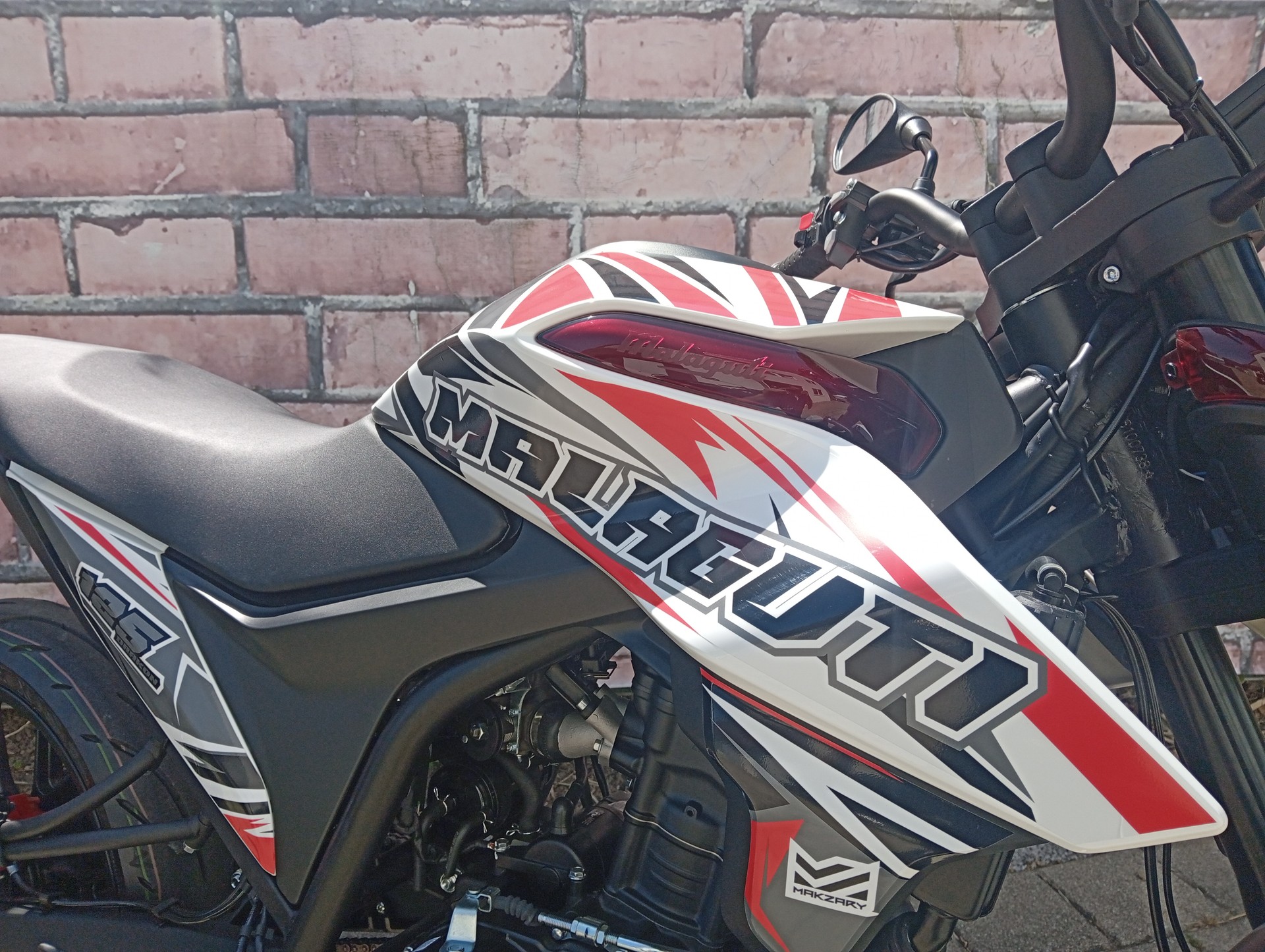 MALAGUTI Drakon 125 ABS-image-6