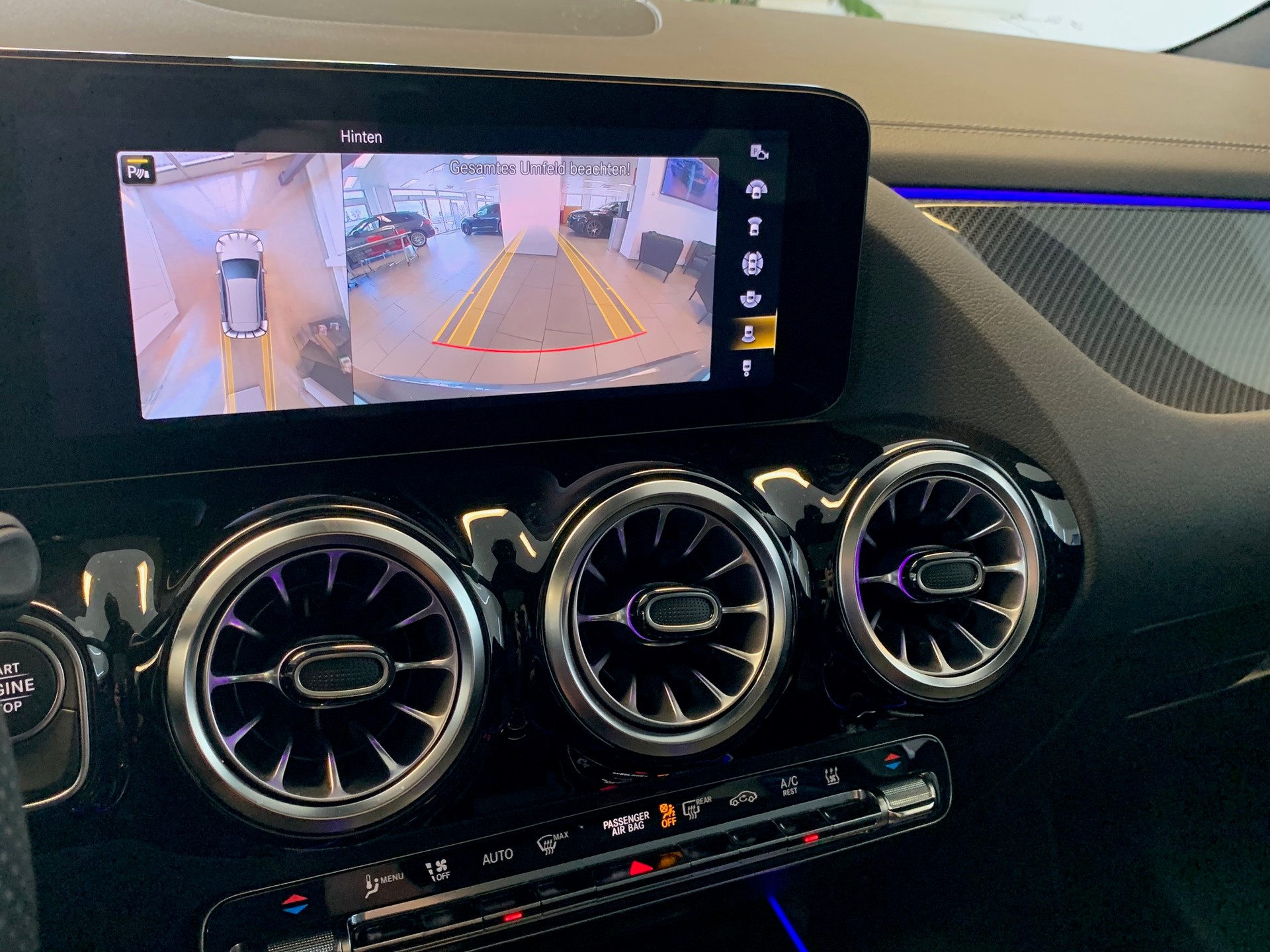 MERCEDES-BENZ B 250 e AMG Line 8G-DCT-image-13
