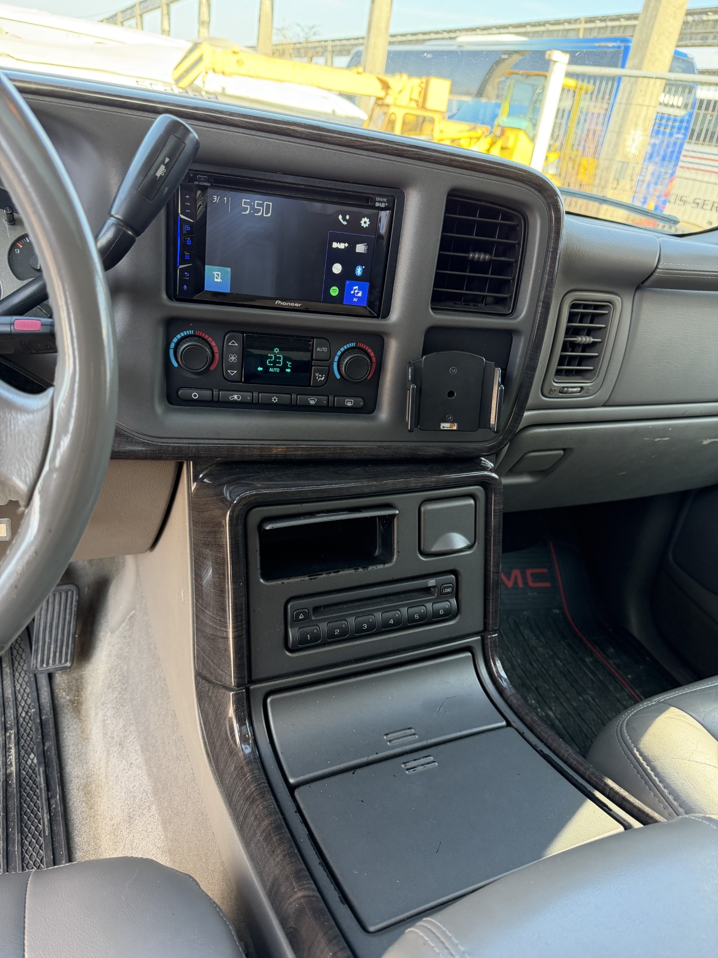GMC DENALI XL - LANGE VERSION-image-5