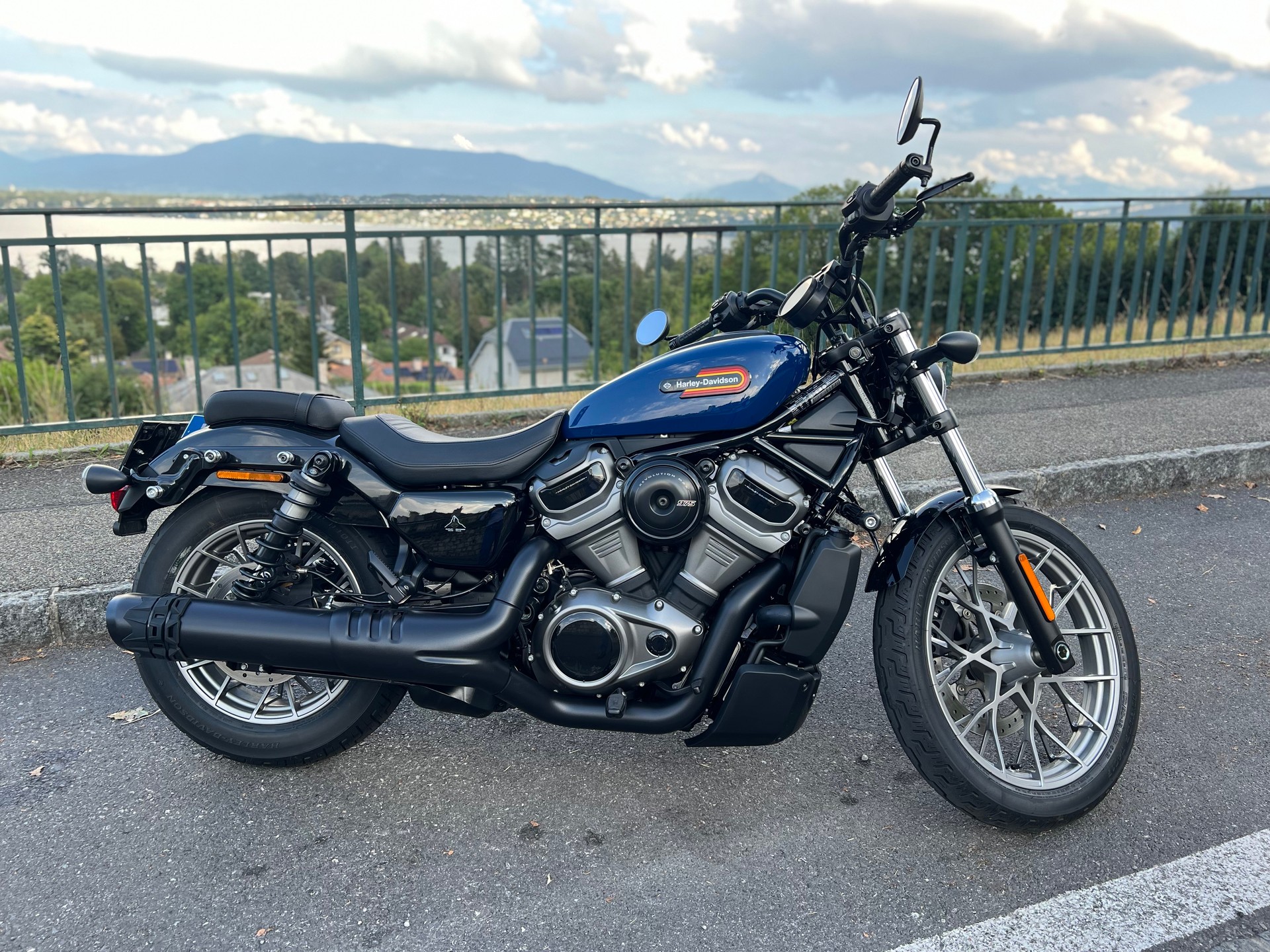 HARLEY-DAVIDSON 975S-image-0