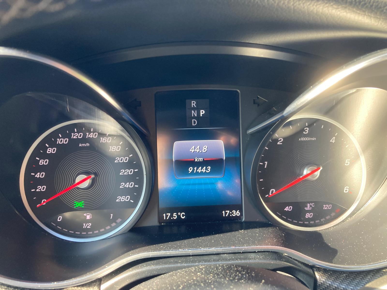 MERCEDES-BENZ V 250 d kompakt Avantgarde 4Matic 9G-Tronic-image-16