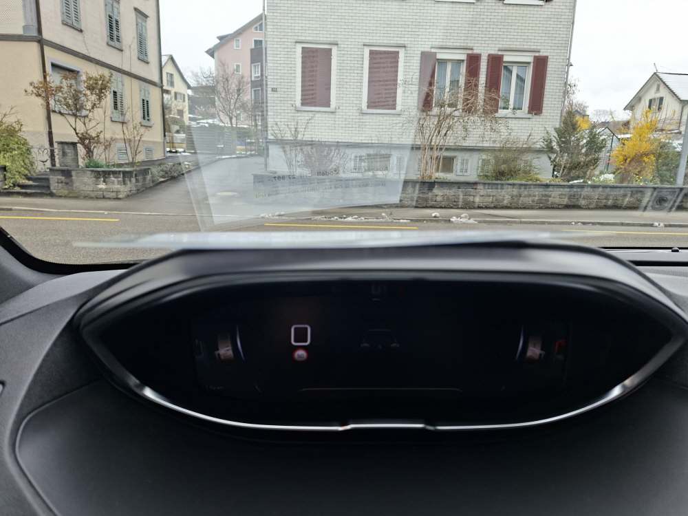 PEUGEOT 5008 1.2 PureTech GT-image-18