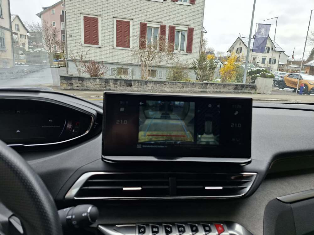 PEUGEOT 5008 1.2 PureTech GT-image-16