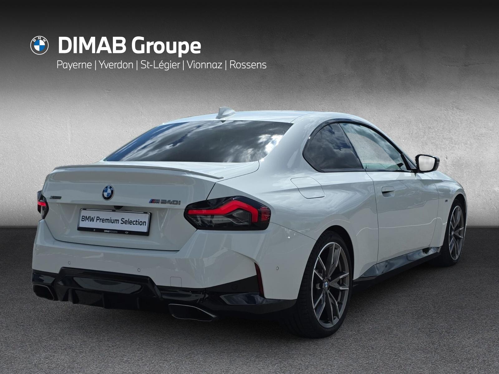 BMW M240i xDrive Coupé-image-4