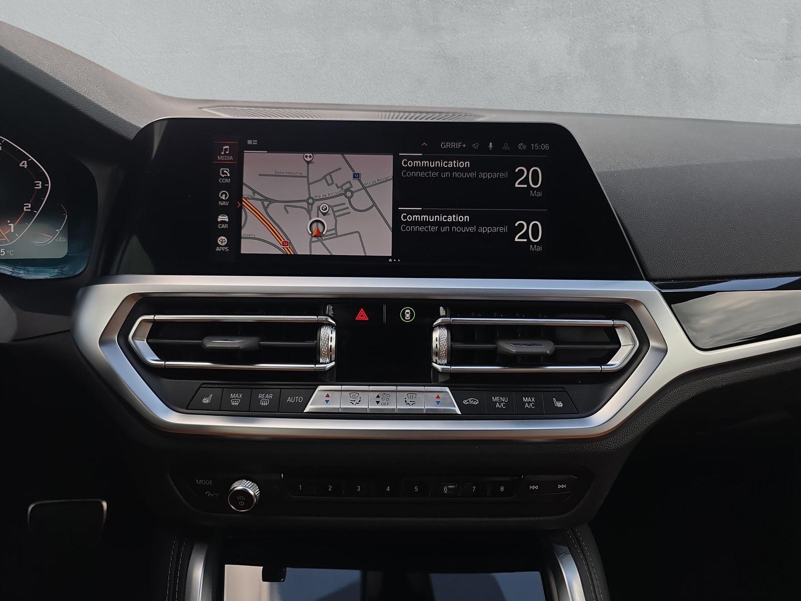 BMW M240i xDrive Coupé-image-13